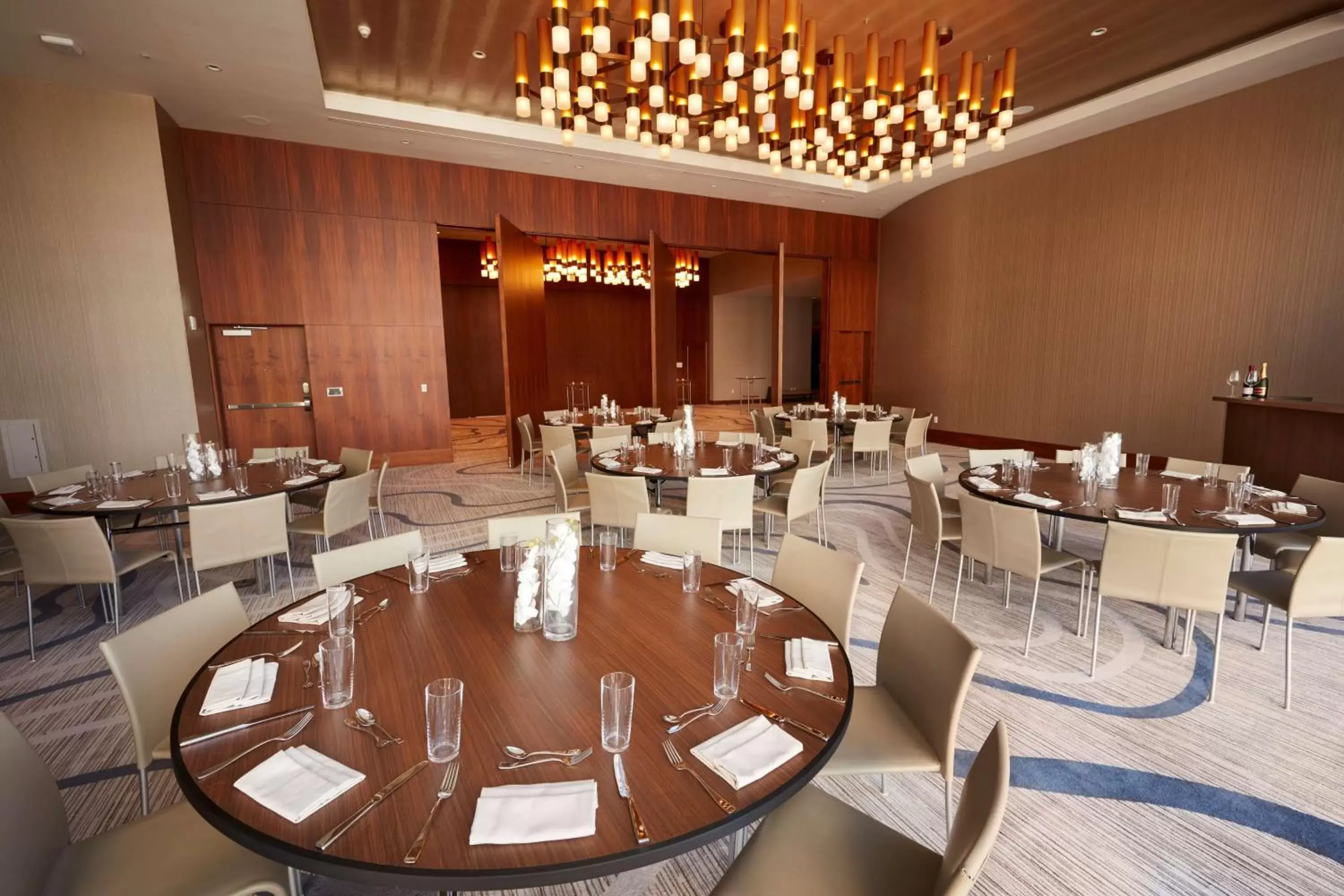 Meeting/conference room, Restaurant/Places to Eat in Conrad Fort Lauderdale Beach