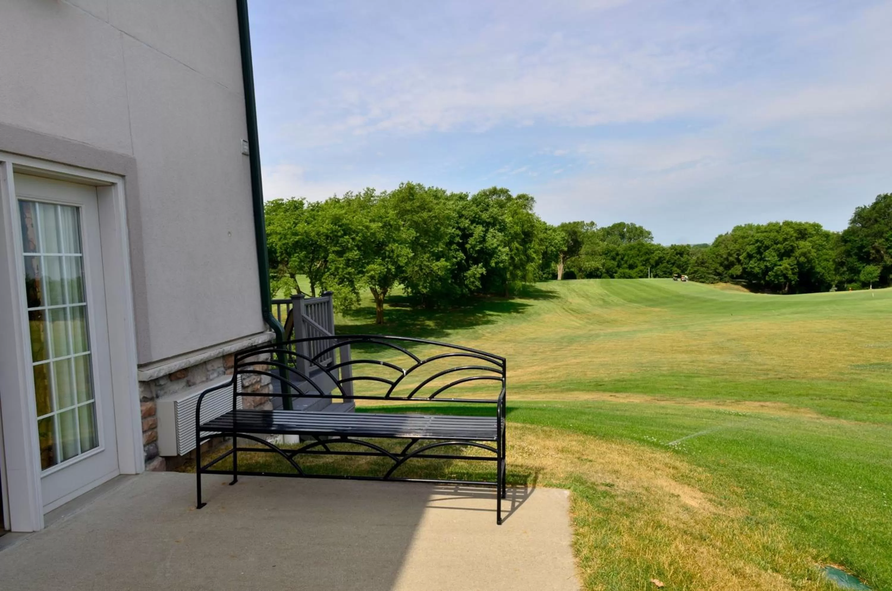 Balcony/Terrace in Cobblestone Inn & Suites - Denison | Majestic Hills