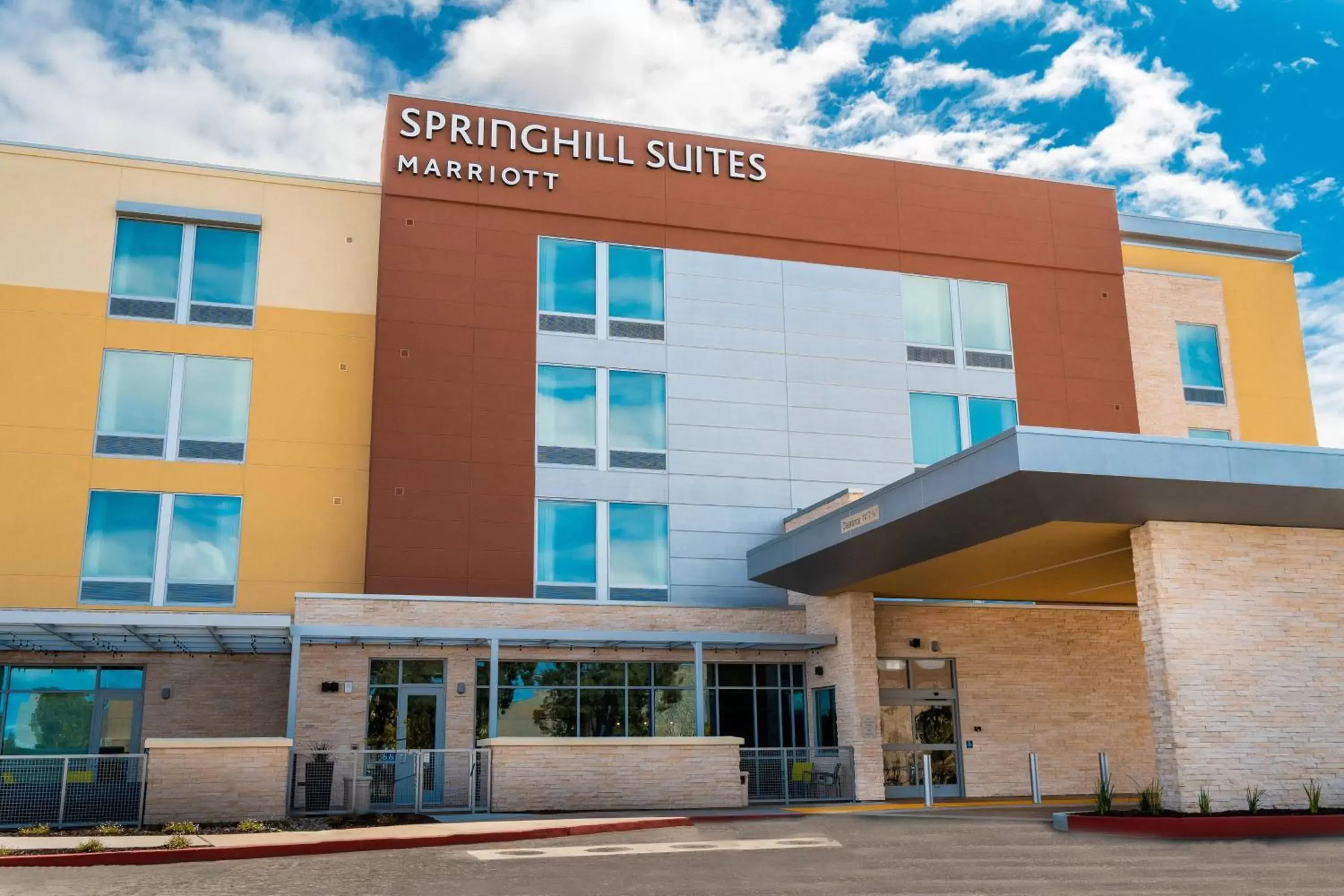 Property Building in SpringHill Suites by Marriott Newark Fremont