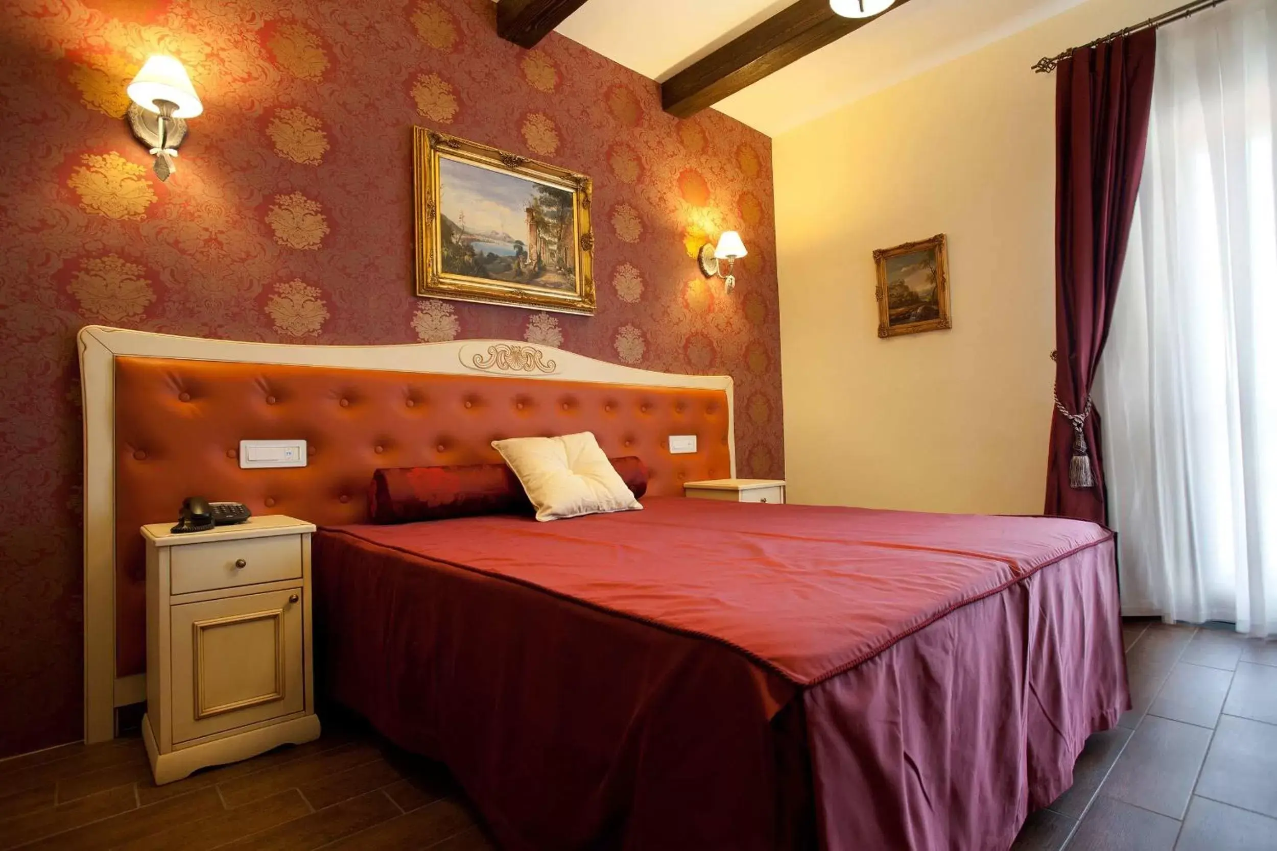 Bedroom, Bed in Hotel Villa Clementina