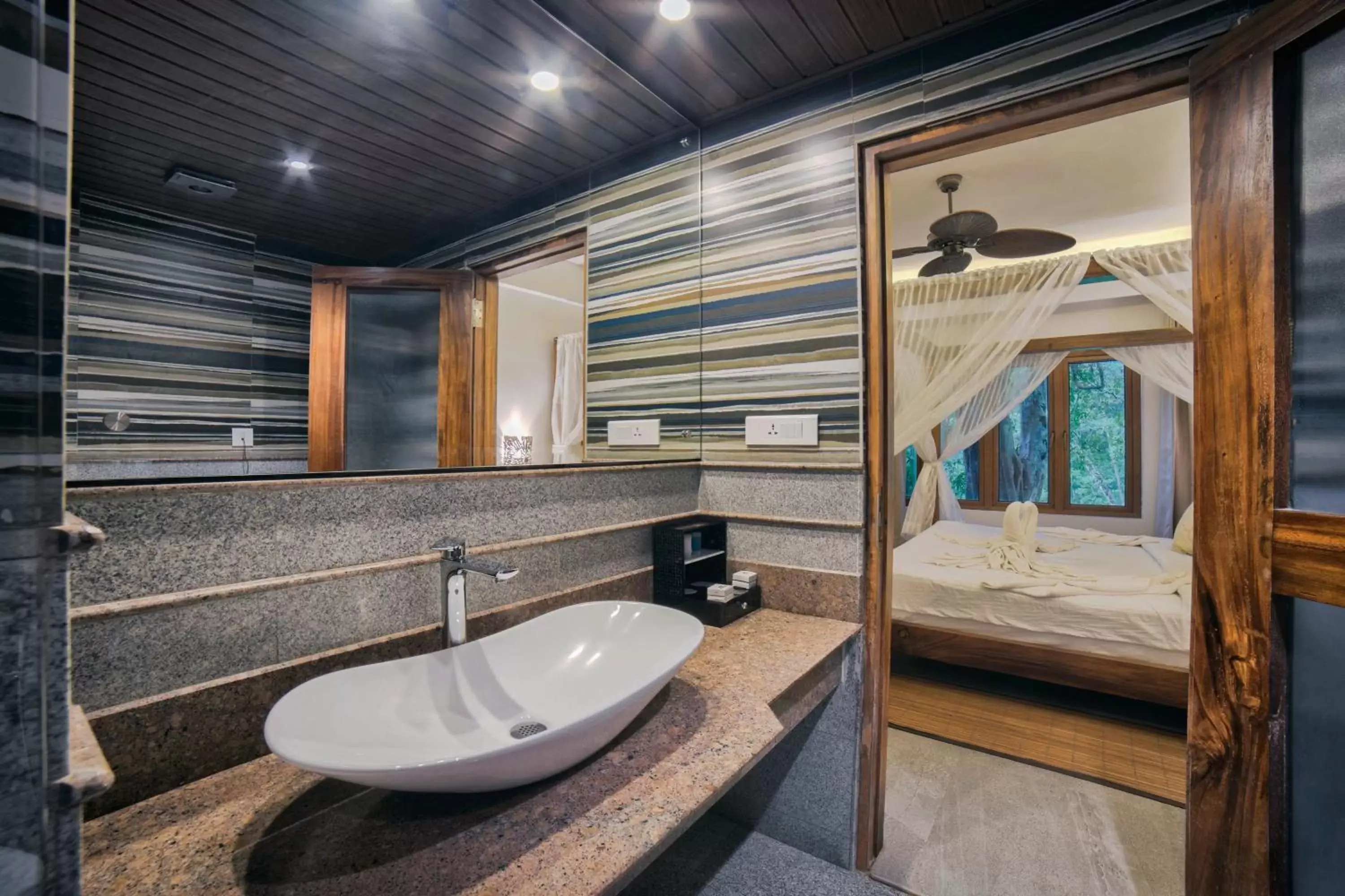 Bathroom in Elixir Hills Suites Resort and Spa