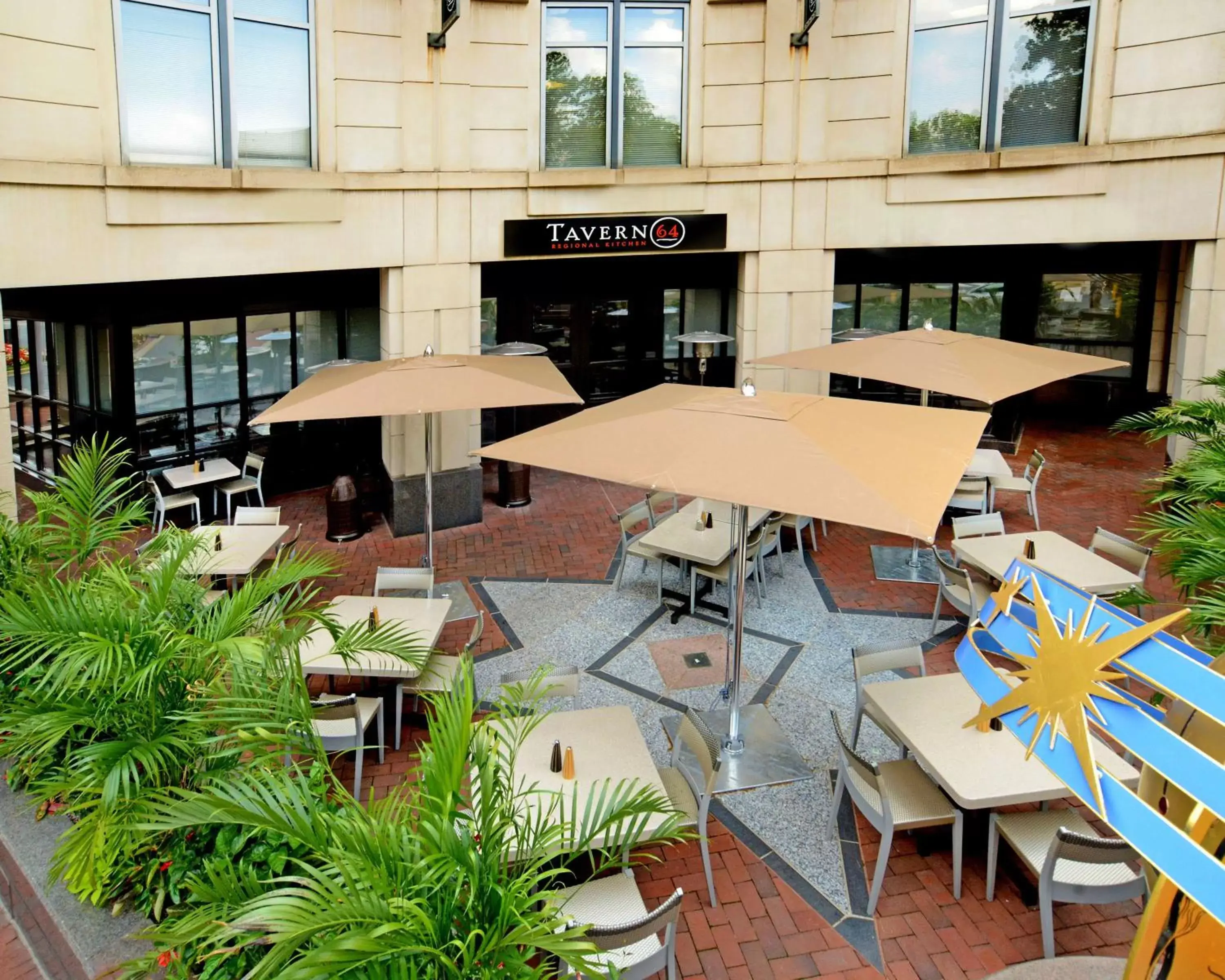 Restaurant/places to eat in Hyatt Regency Reston