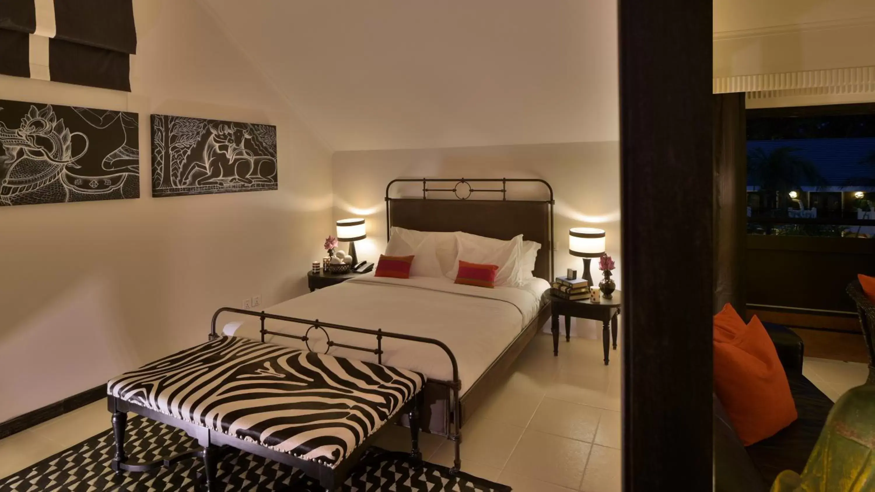 Bed in Shinta Mani Angkor & Bensley Collection Pool Villas