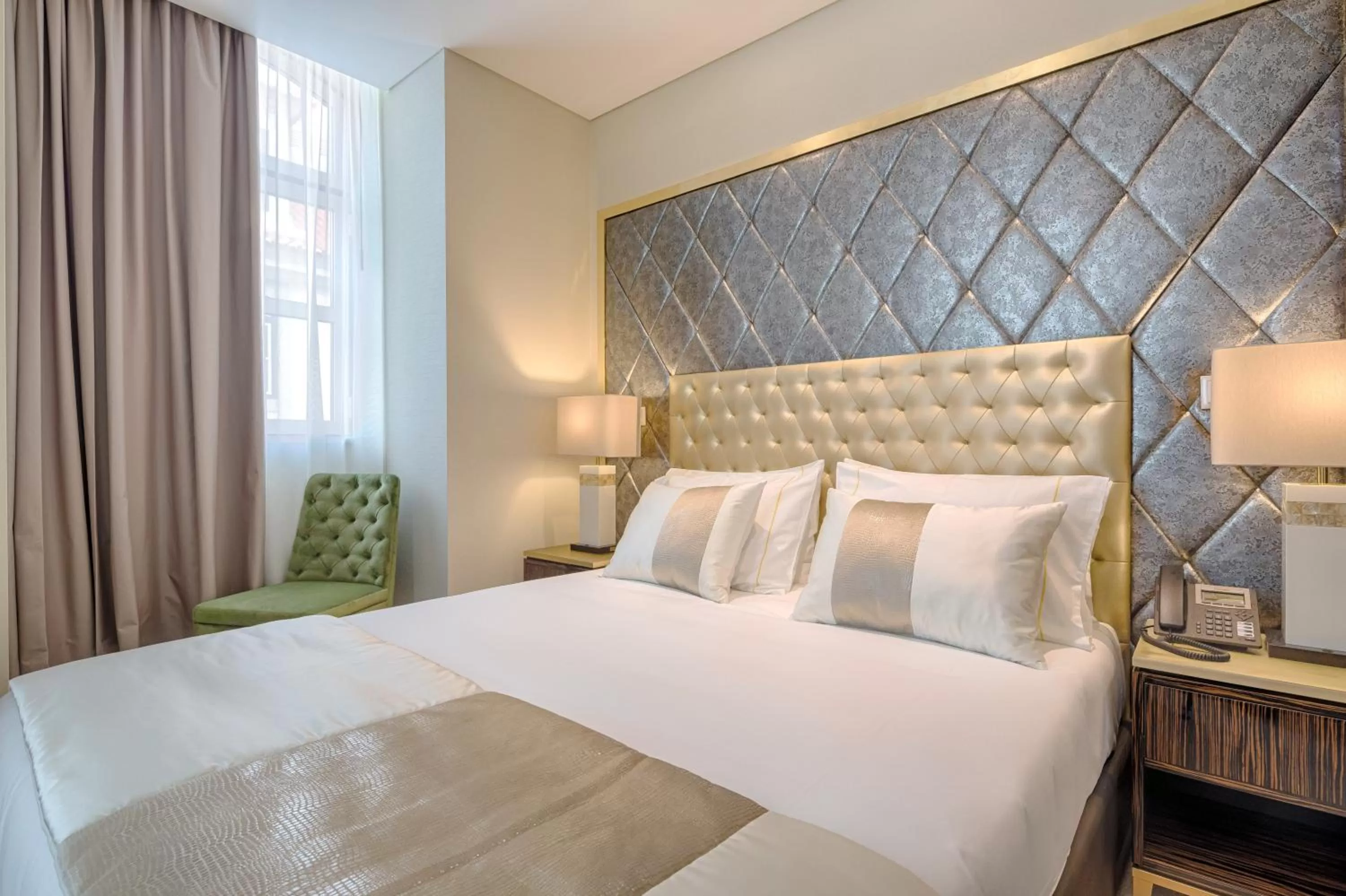 Bed in Hotel MeraPrime Gold Lisboa