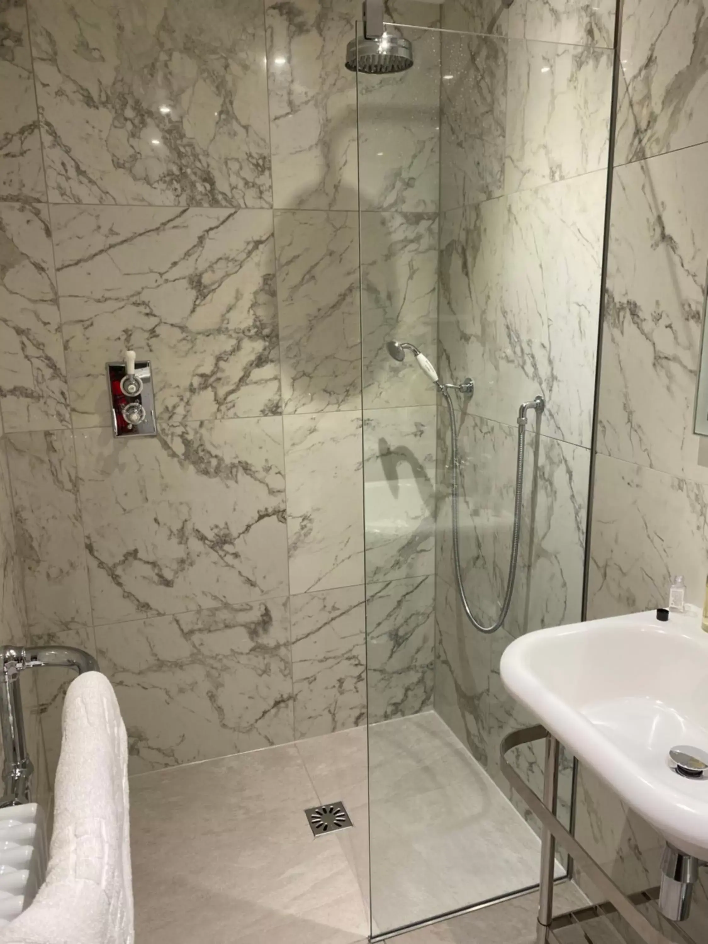 Shower, Bathroom in The Angel Inn, Petworth