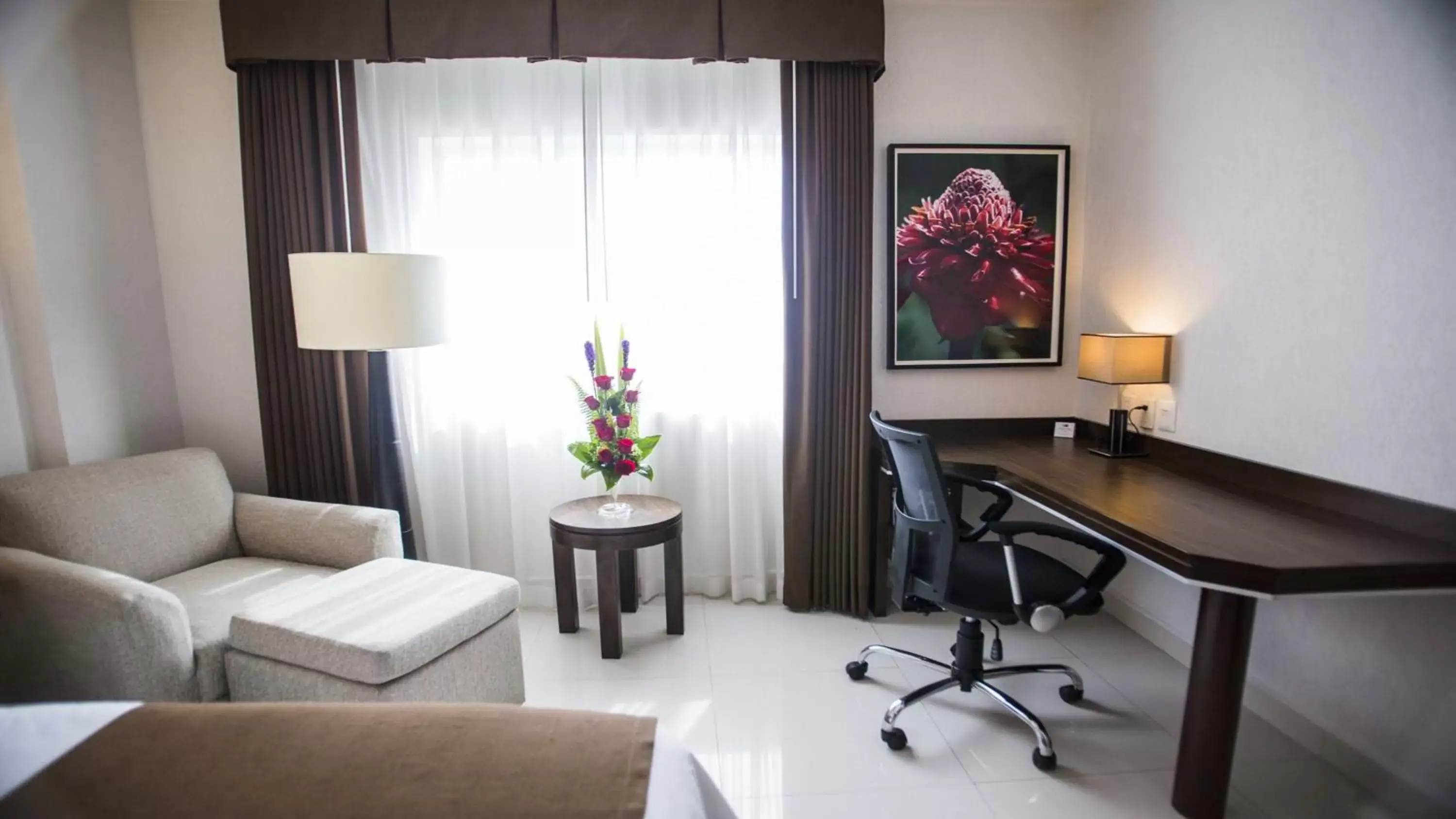 Photo of the whole room, TV/Entertainment Center in Holiday Inn Express Tuxtla Gutierrez La Marimba, an IHG Hotel