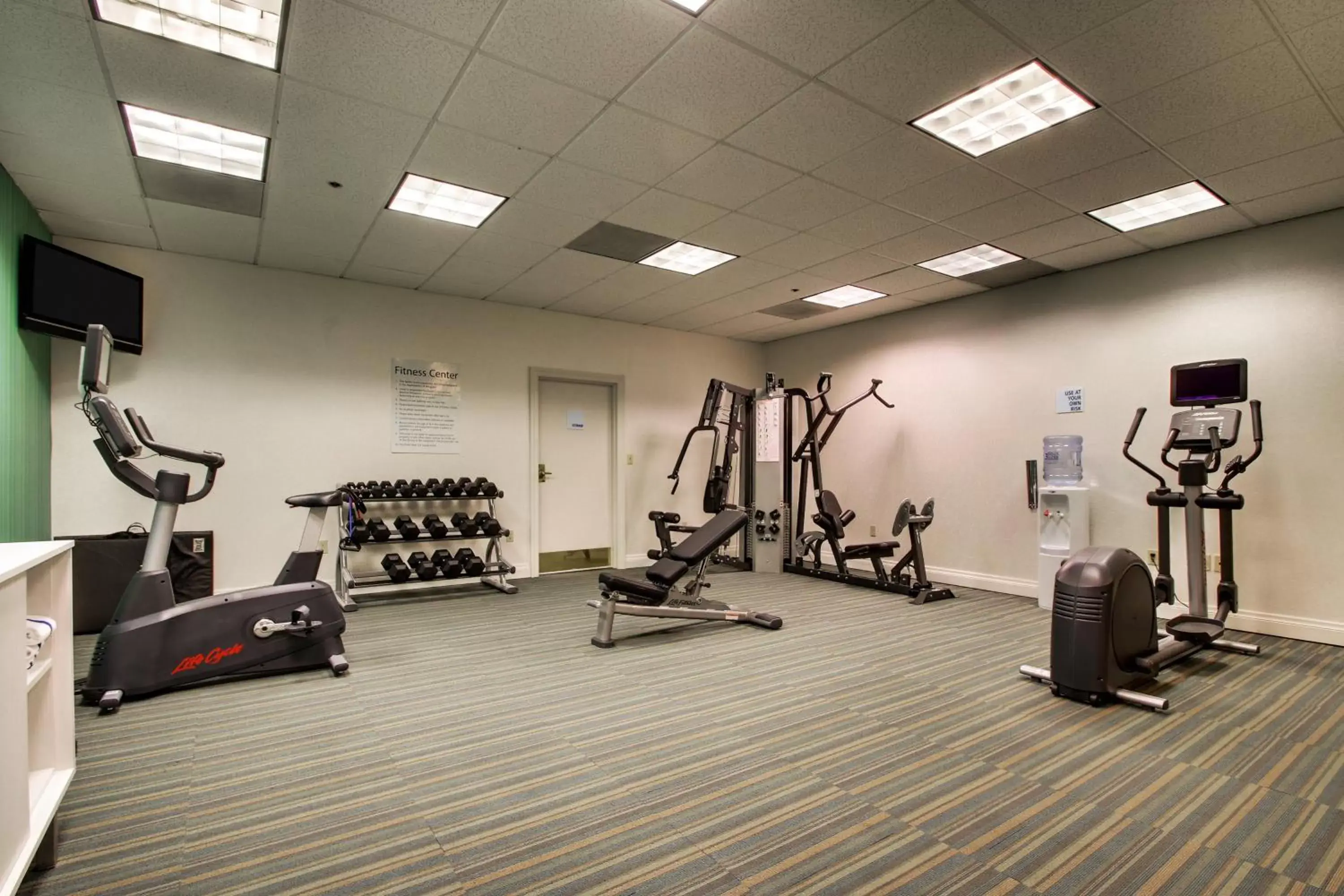 Spa and wellness centre/facilities, Fitness Center/Facilities in Holiday Inn Express Poughkeepsie, an IHG Hotel