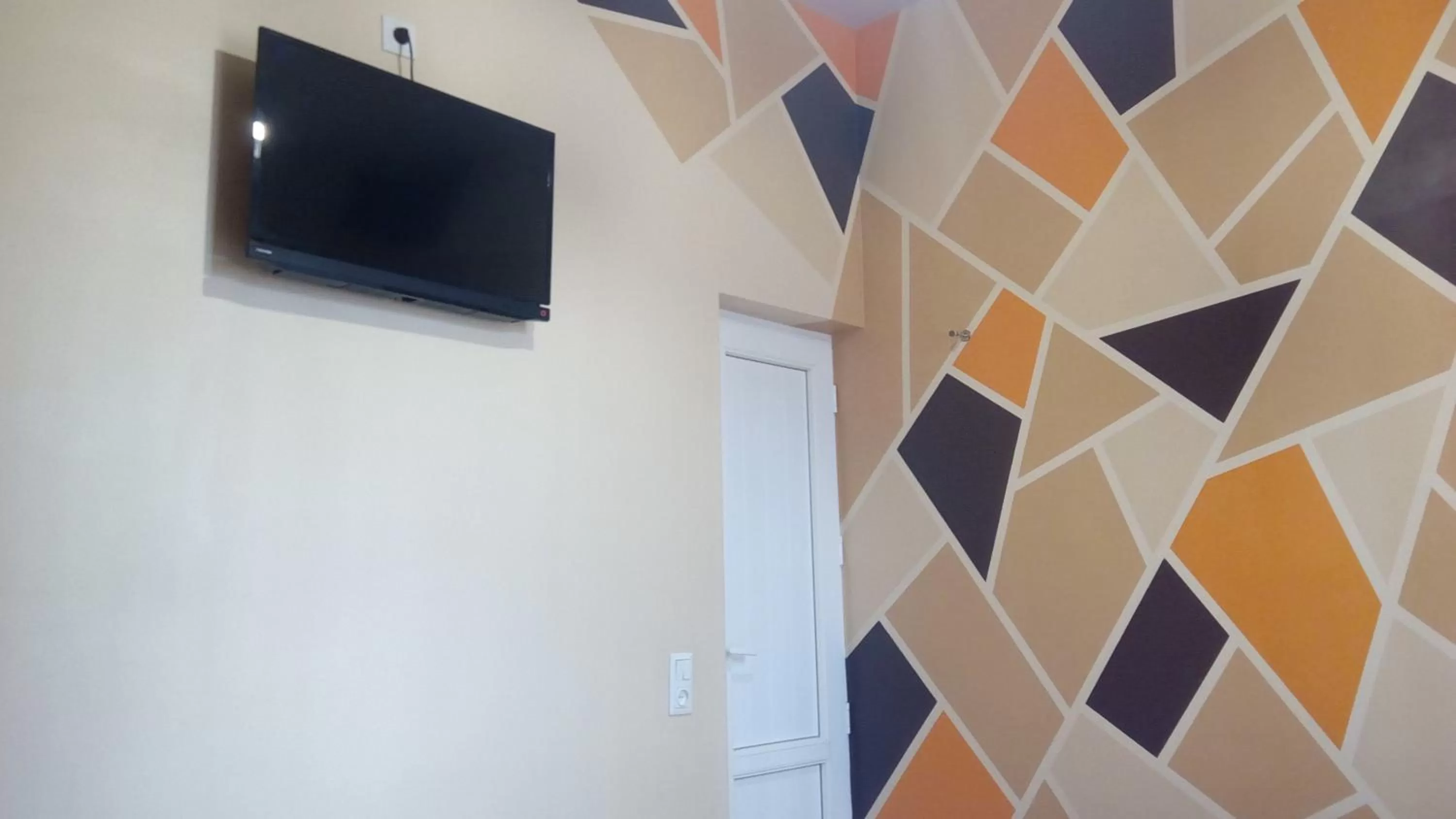 TV and multimedia in Hotel Isani