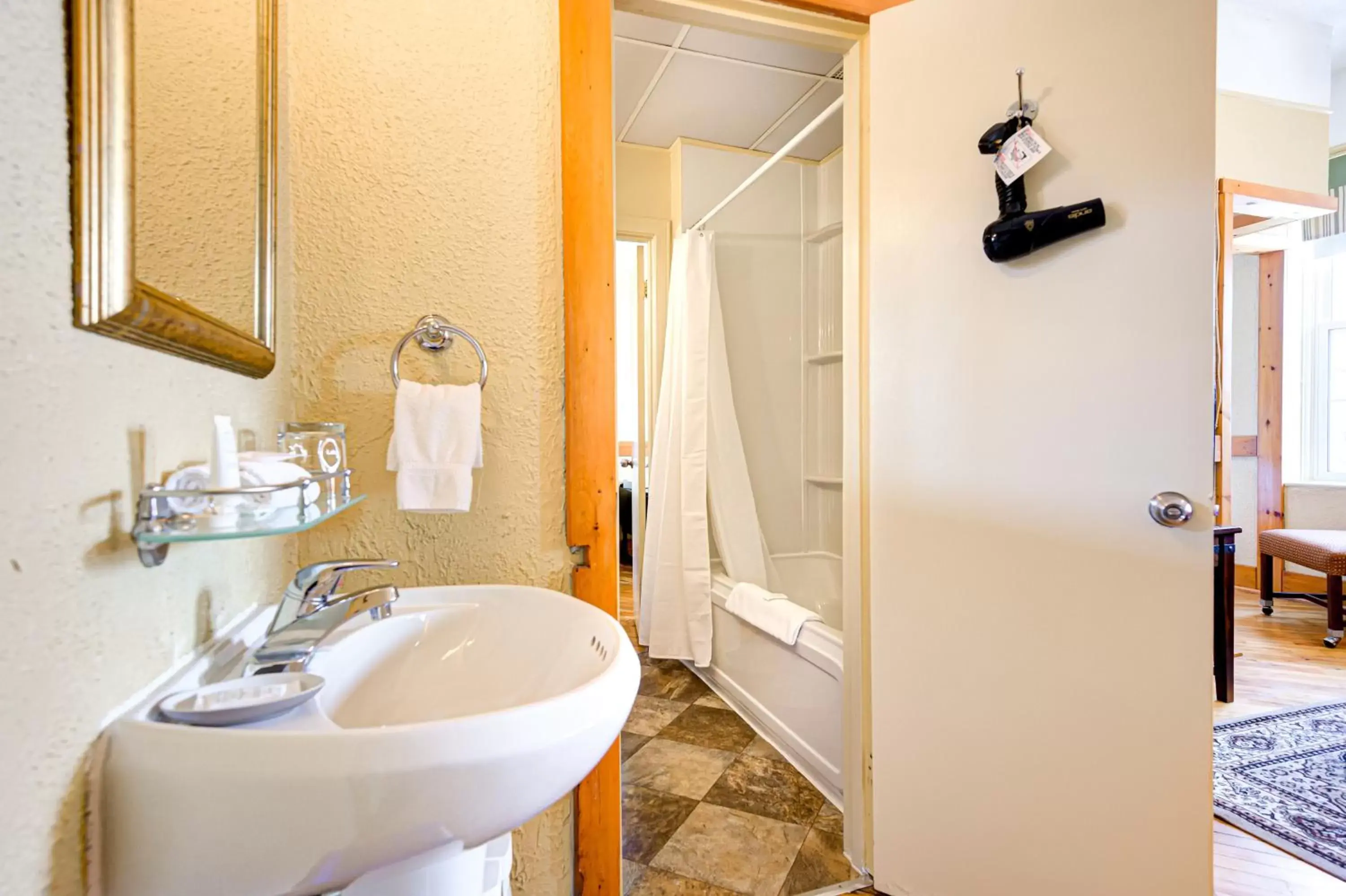 Bathroom in The Stratford Hotel by Hoco Hotels Collection