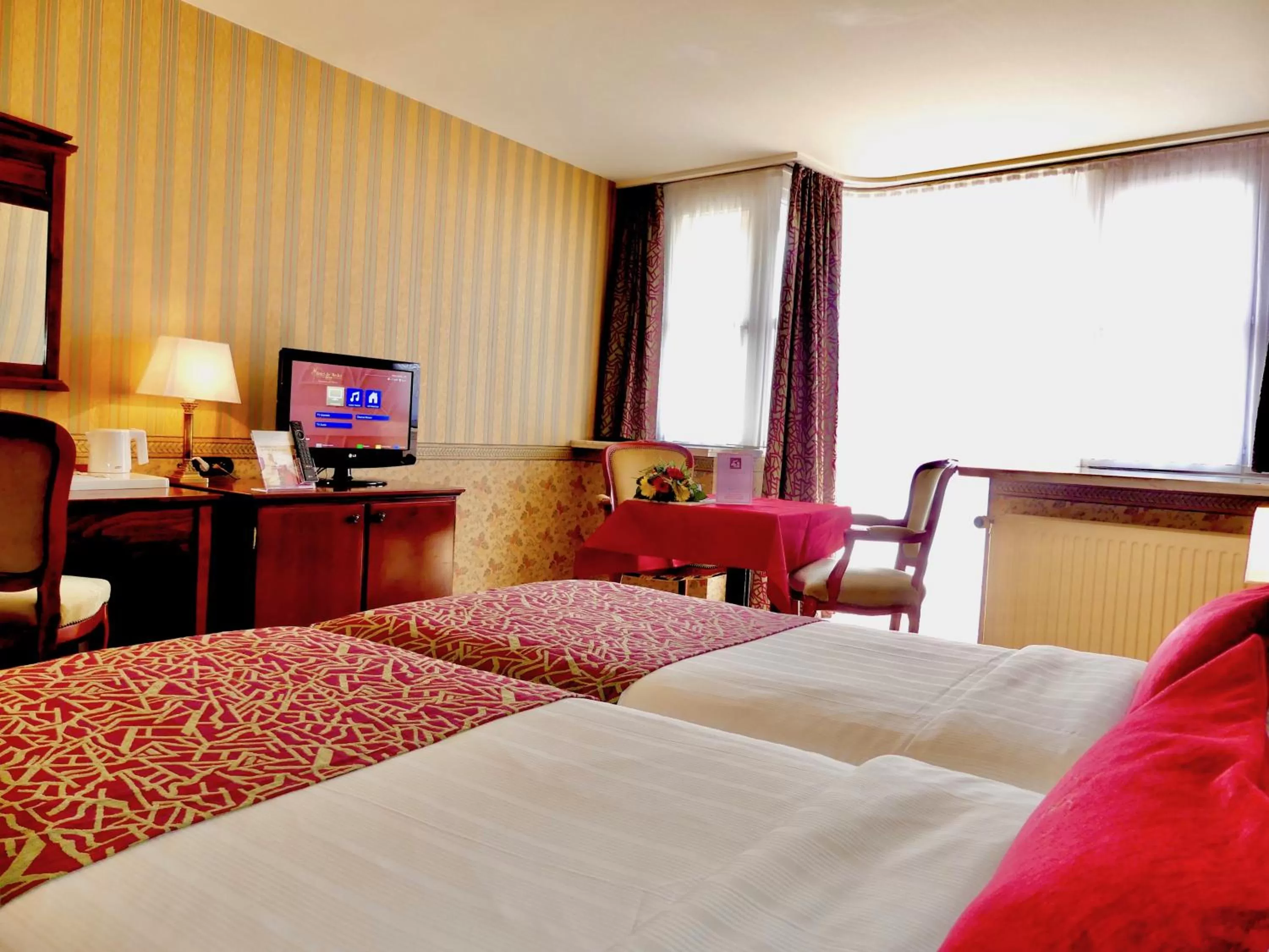 Bed in Golden Tulip Hotel de’ Medici