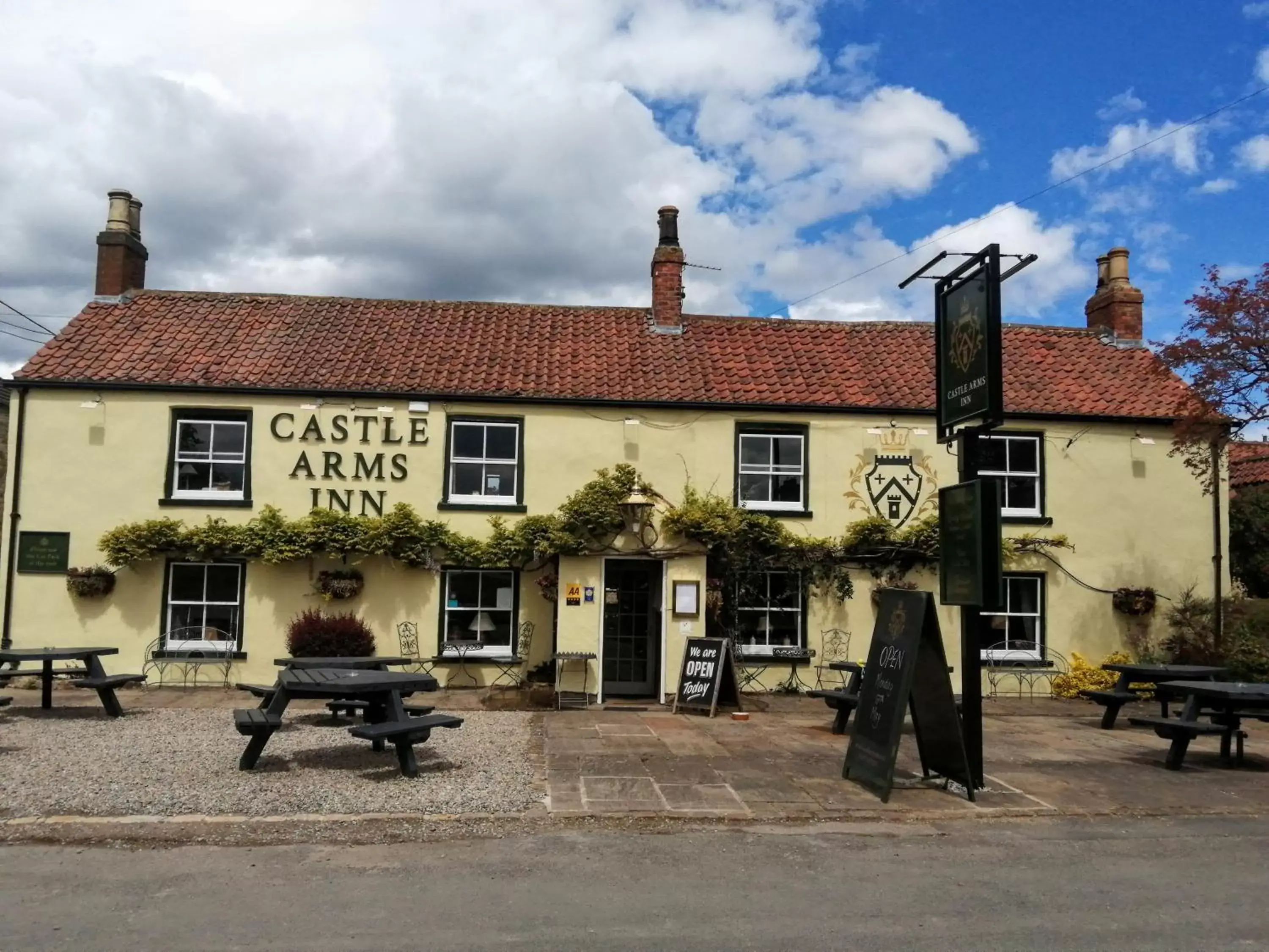 Property building in The Castle Arms Inn