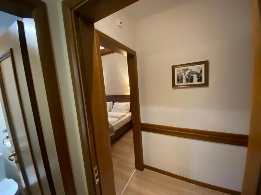 Bedroom, Bed in Hotel Argjiro