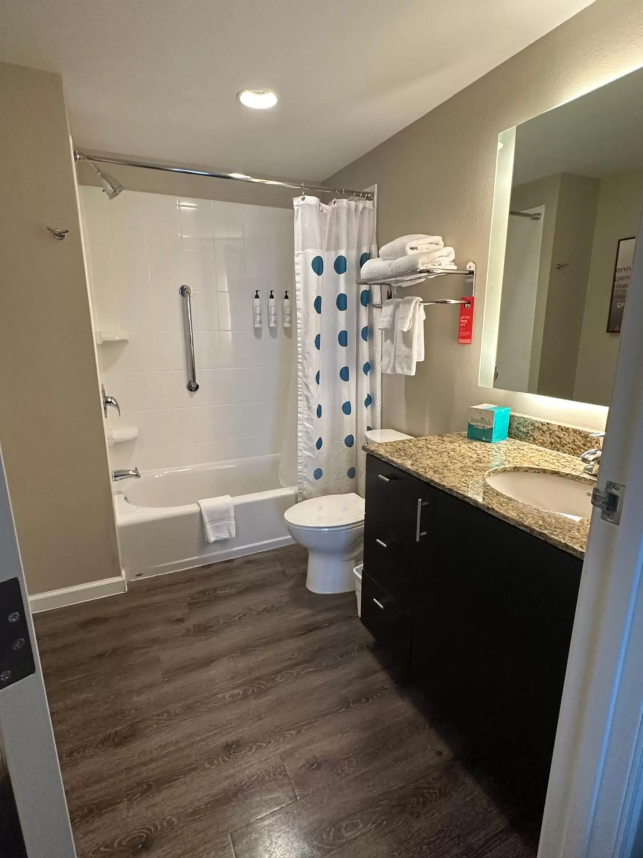 Bathroom in TownePlace Suites by Marriott Columbia Northwest/Harbison