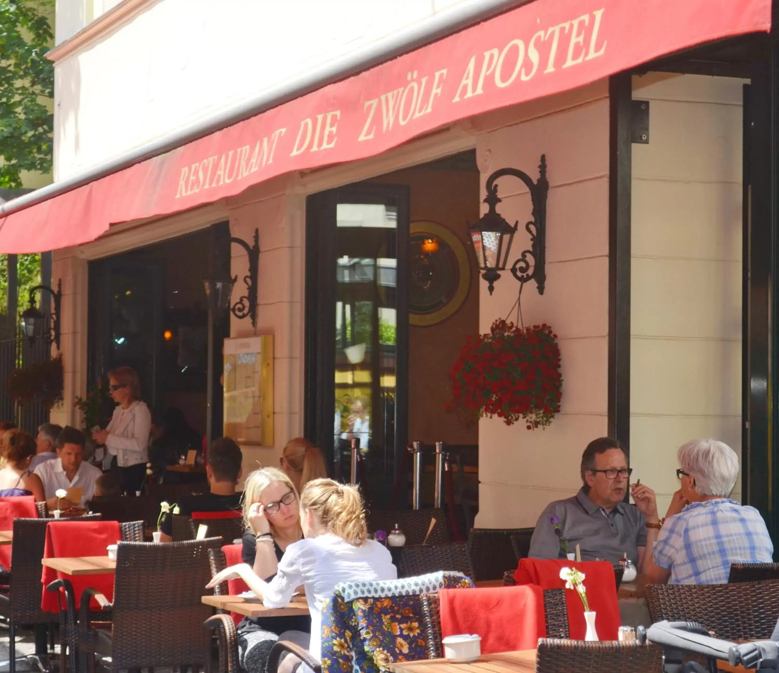 Restaurant/places to eat in Kurfürst am Kurfürstendamm Restaurant/places to eat in Kurfürst am Kurfürstendamm