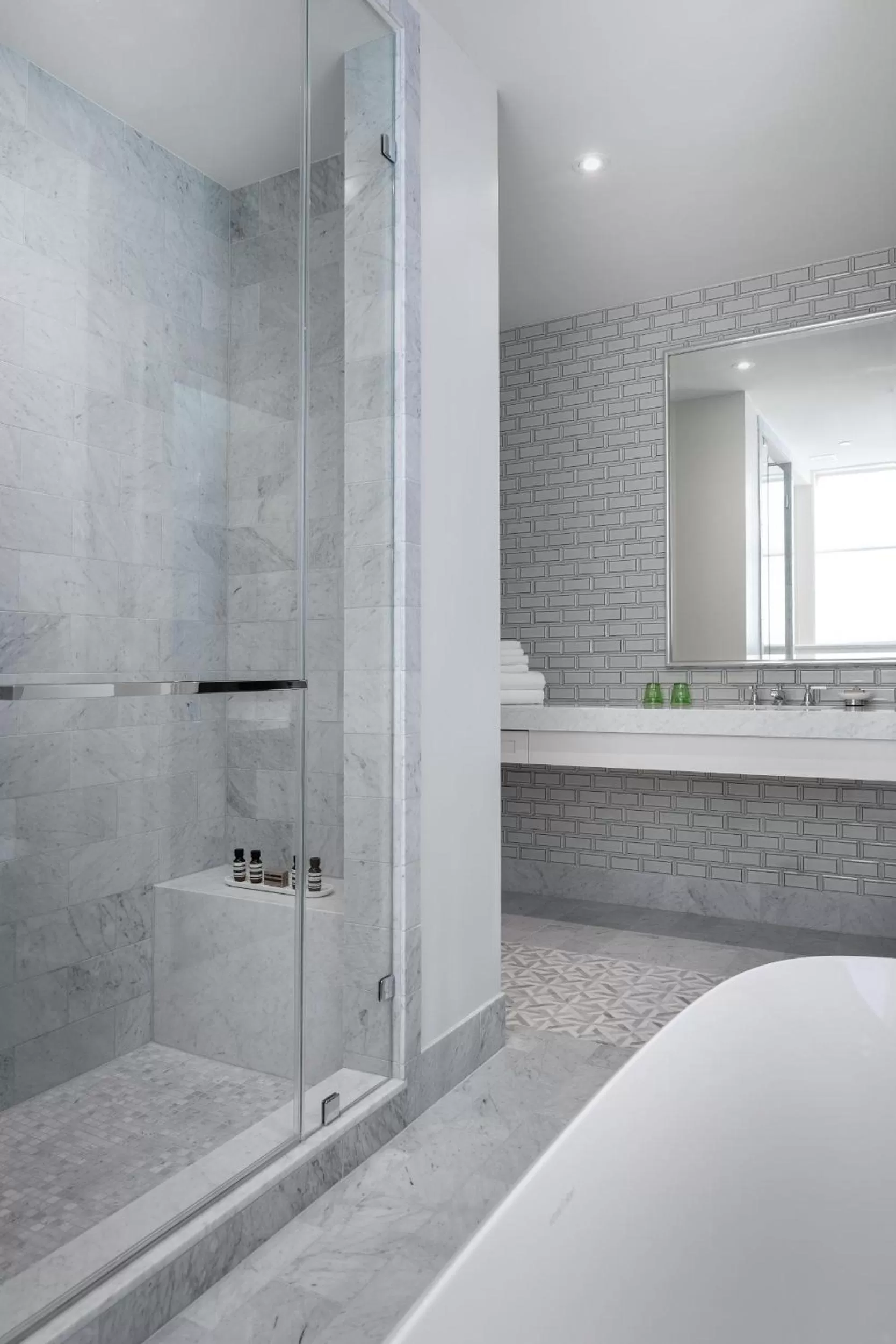 Shower in La Colombe d'Or Hotel