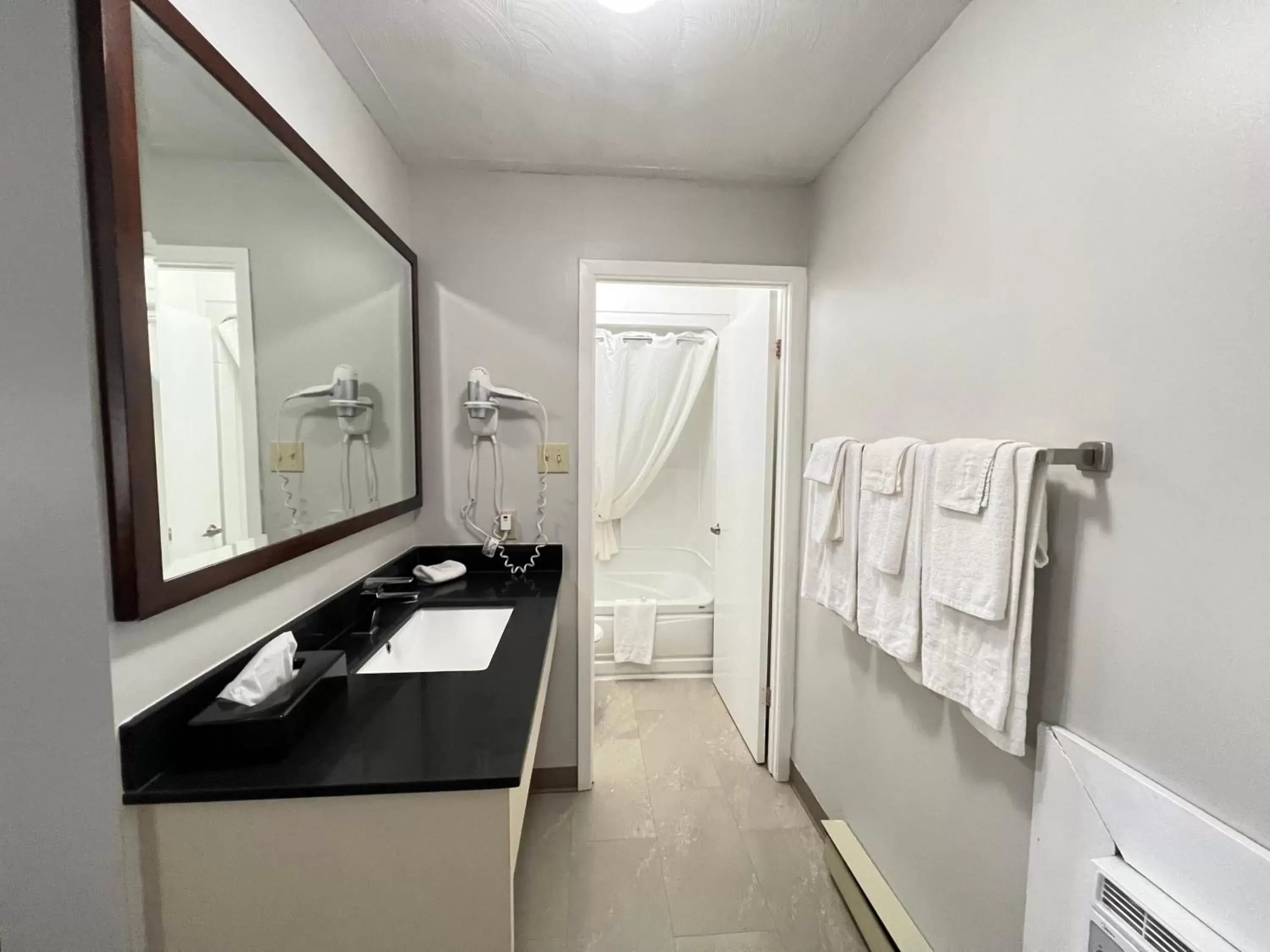 Bathroom in Travelodge by Wyndham Cochrane