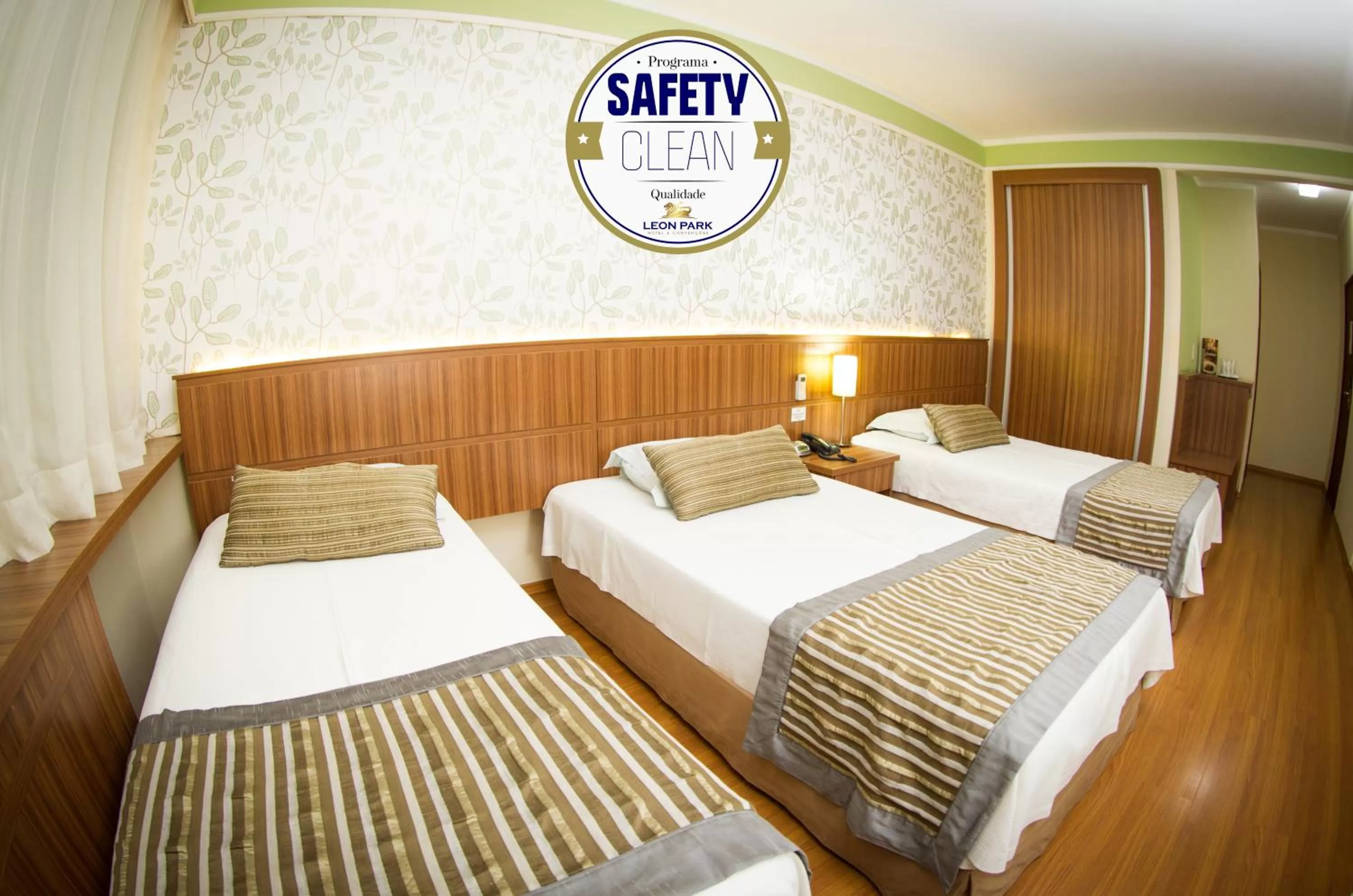 Bedroom, Bed in LEON PARK HOTEL e CONVENÇÕES - Melhor Custo Benefício