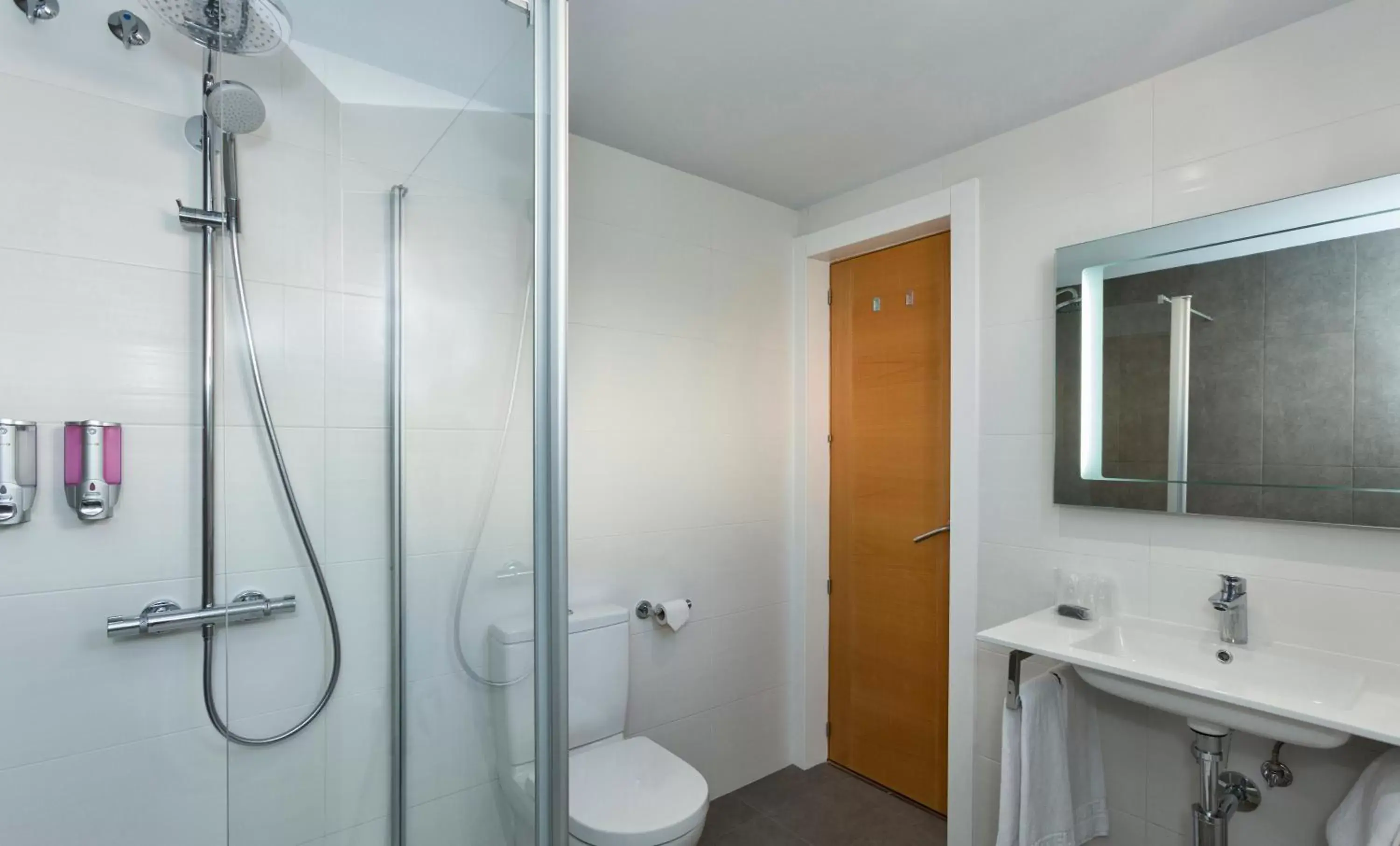 Bathroom in Hotel Baviera