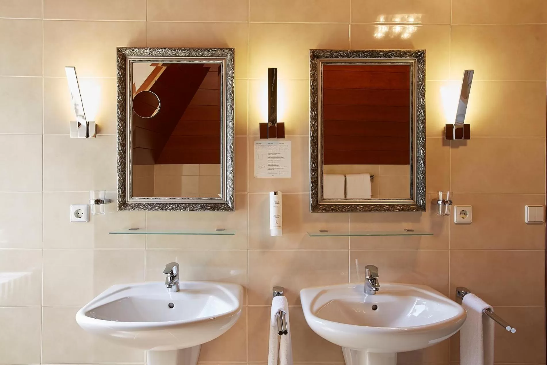 Bathroom in Hotel Beek by Anna