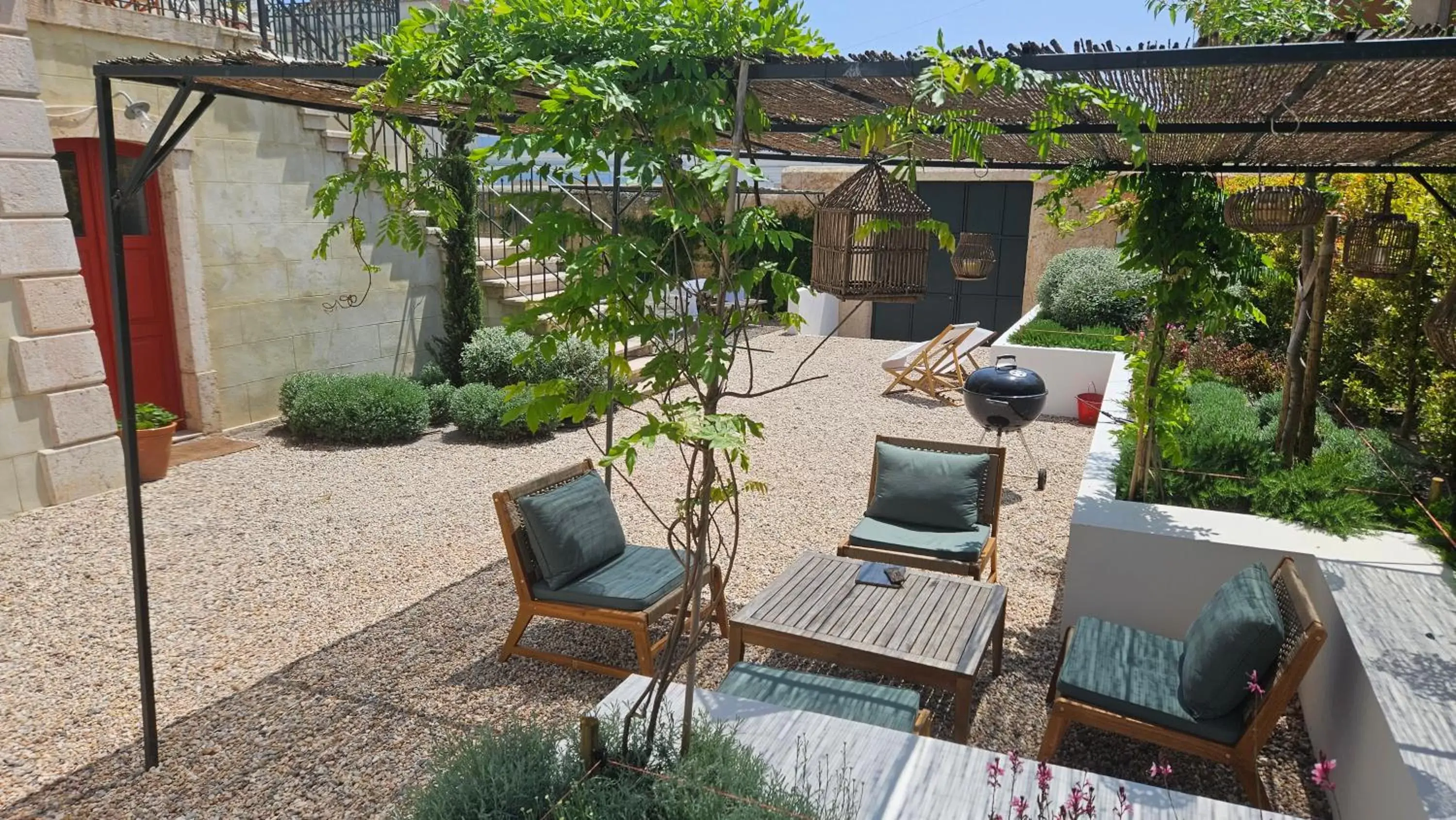 Garden view in Vila Branca Guesthouse - Palacete