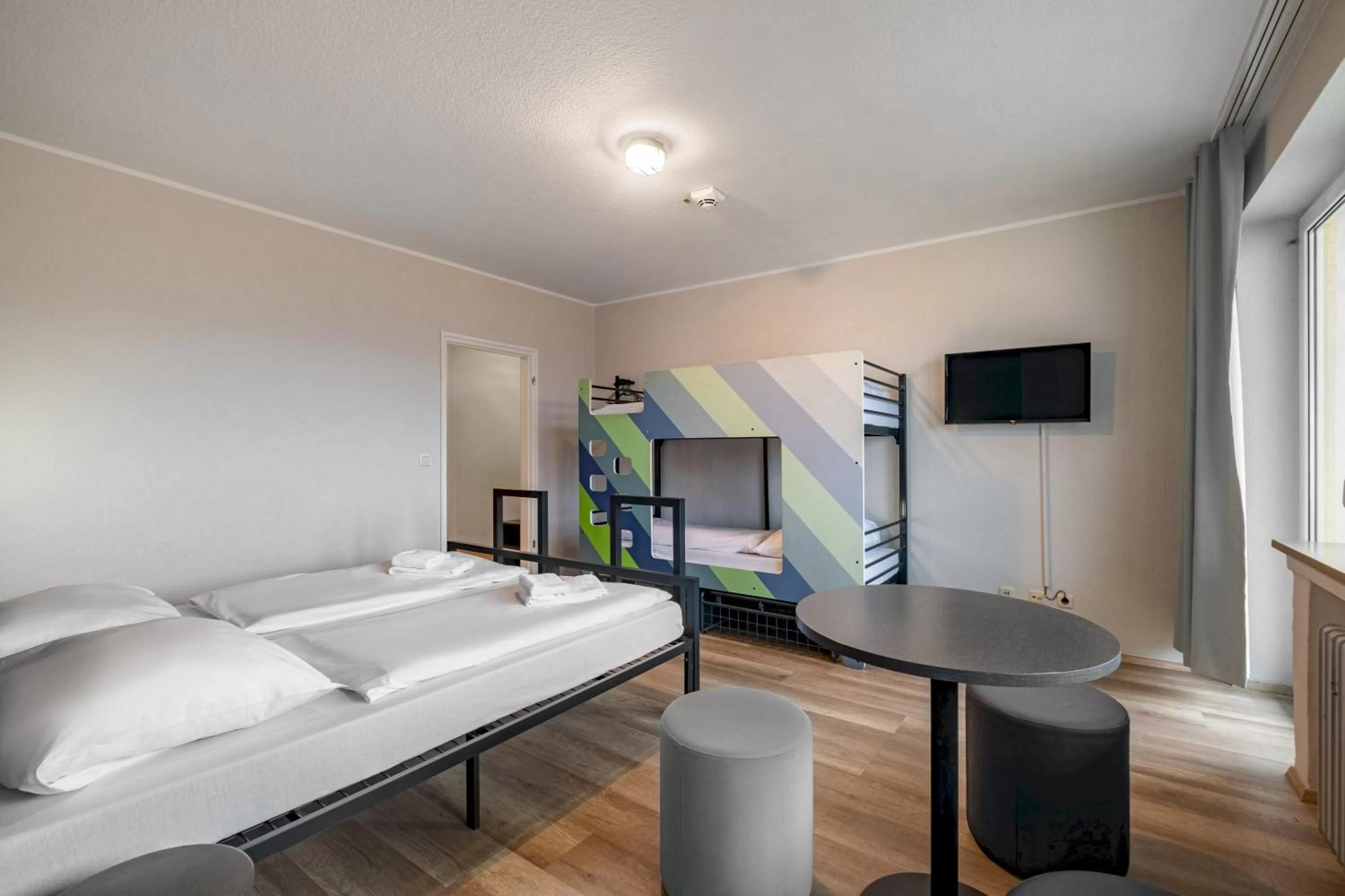 TV and multimedia, Bed in a&o München Hauptbahnhof