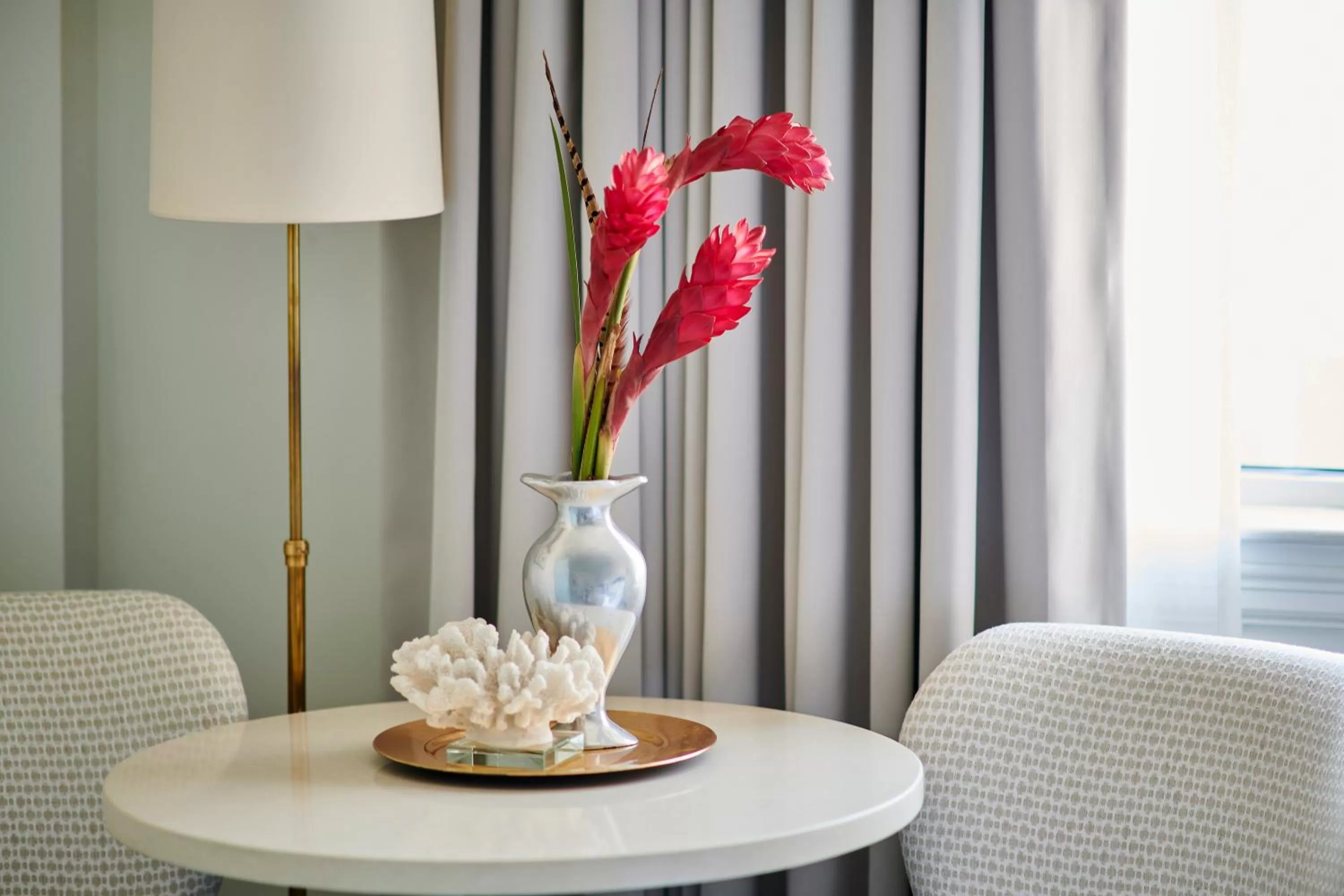 Seating area in Harbourview Inn