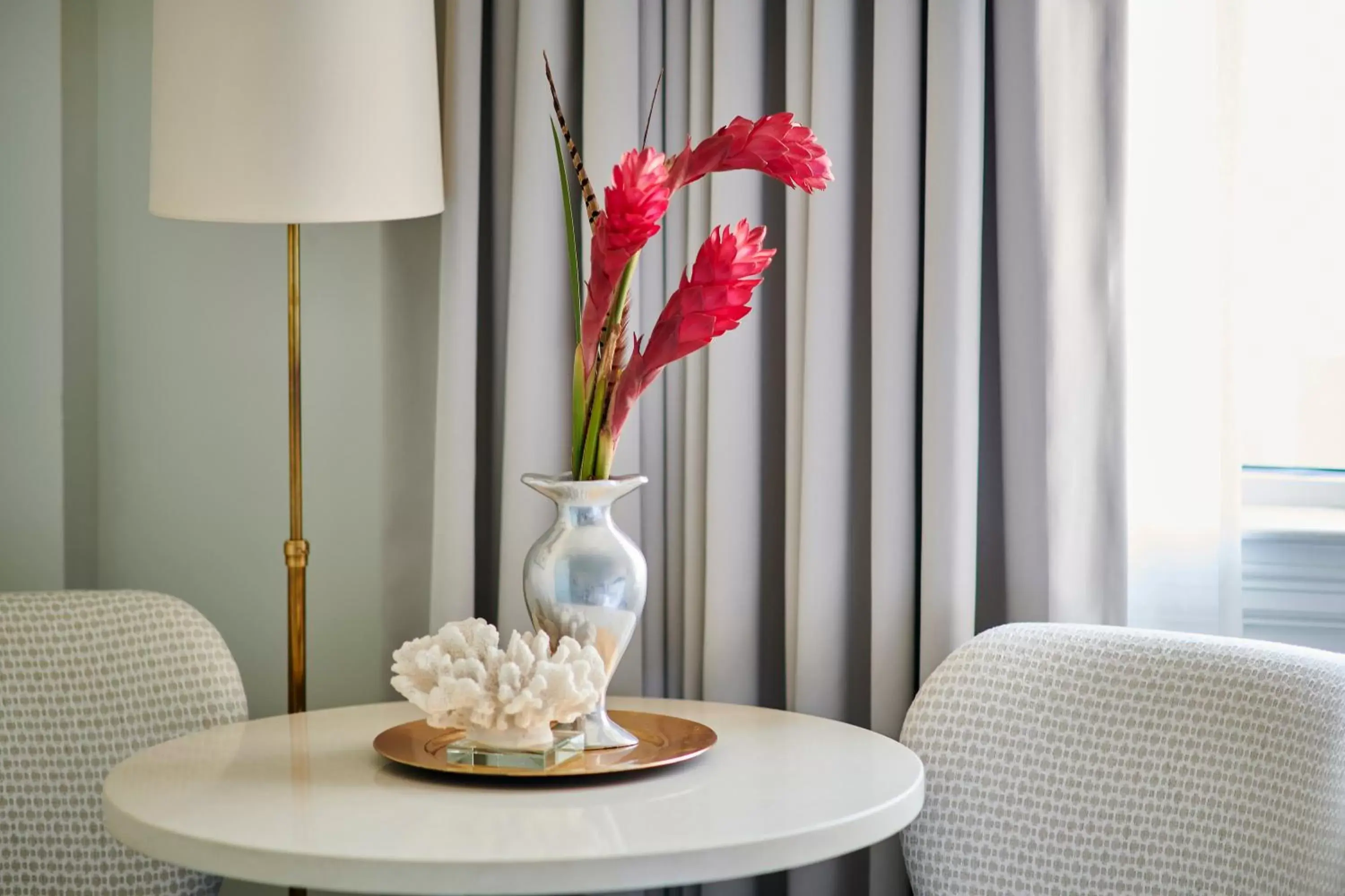 Seating area in Harbourview Inn Seating area in Harbourview Inn