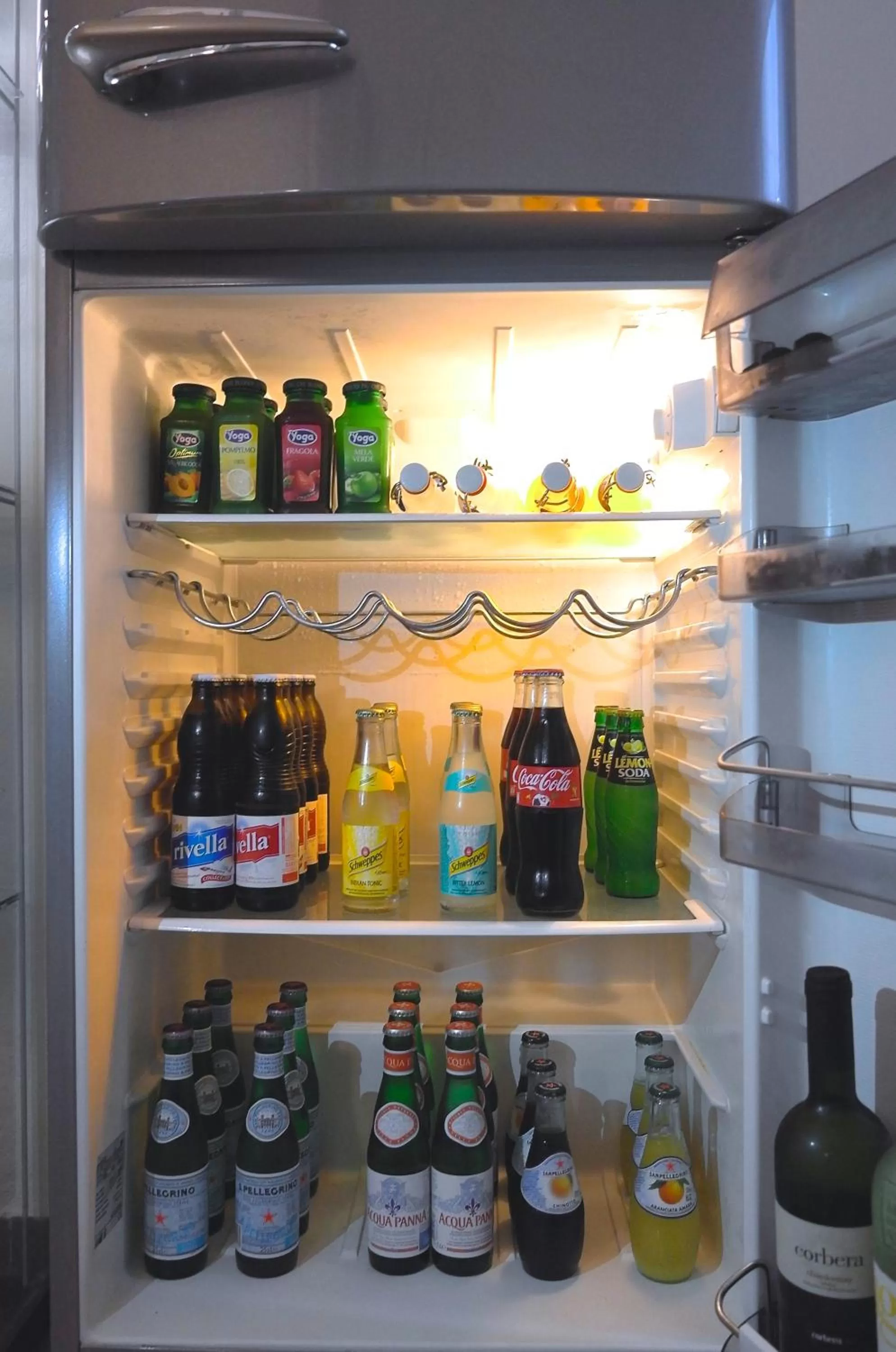 minibar in Caffè dell'Arte Boutique Rooms Locarno