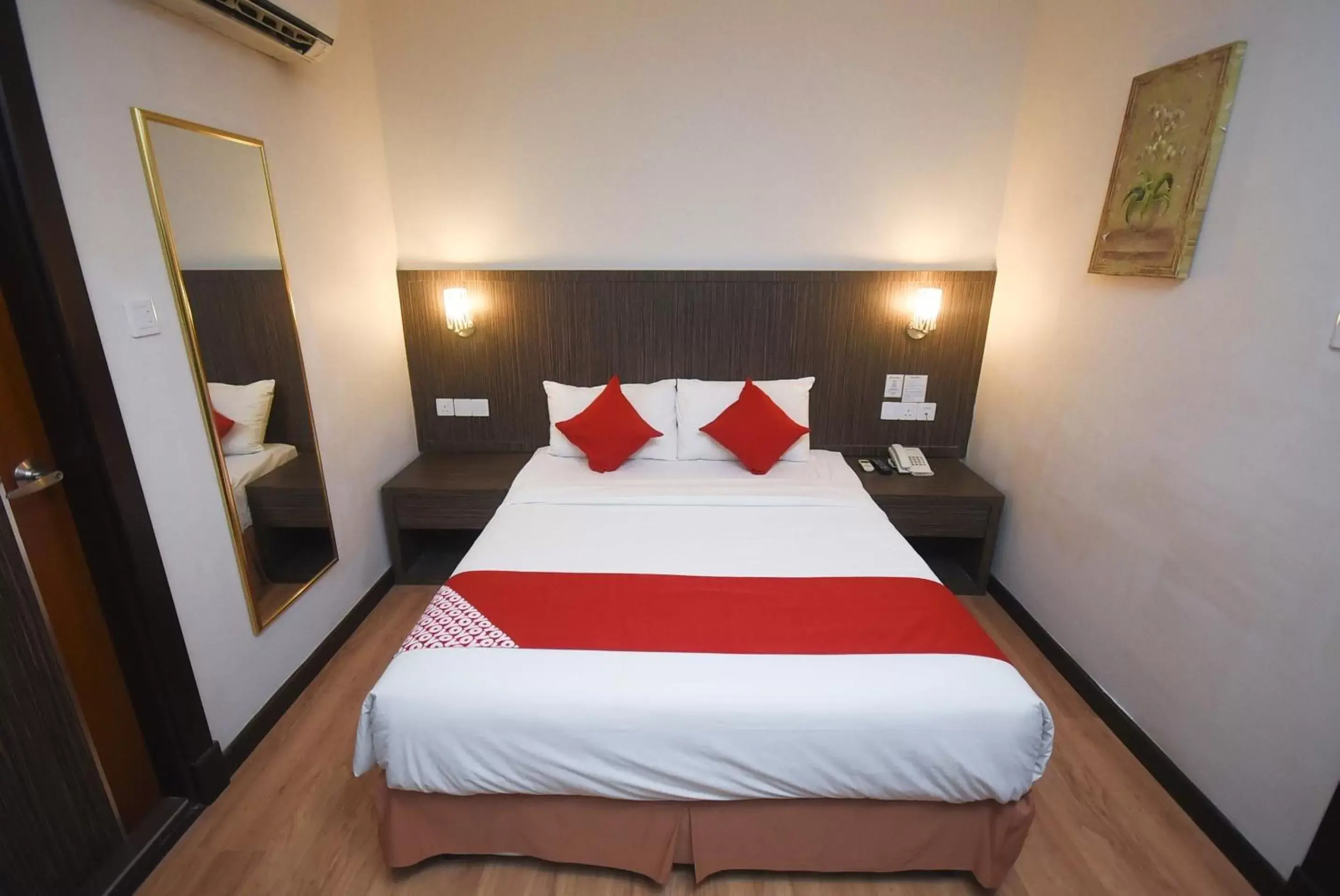 Bed in Super OYO 985 Hotel Nur