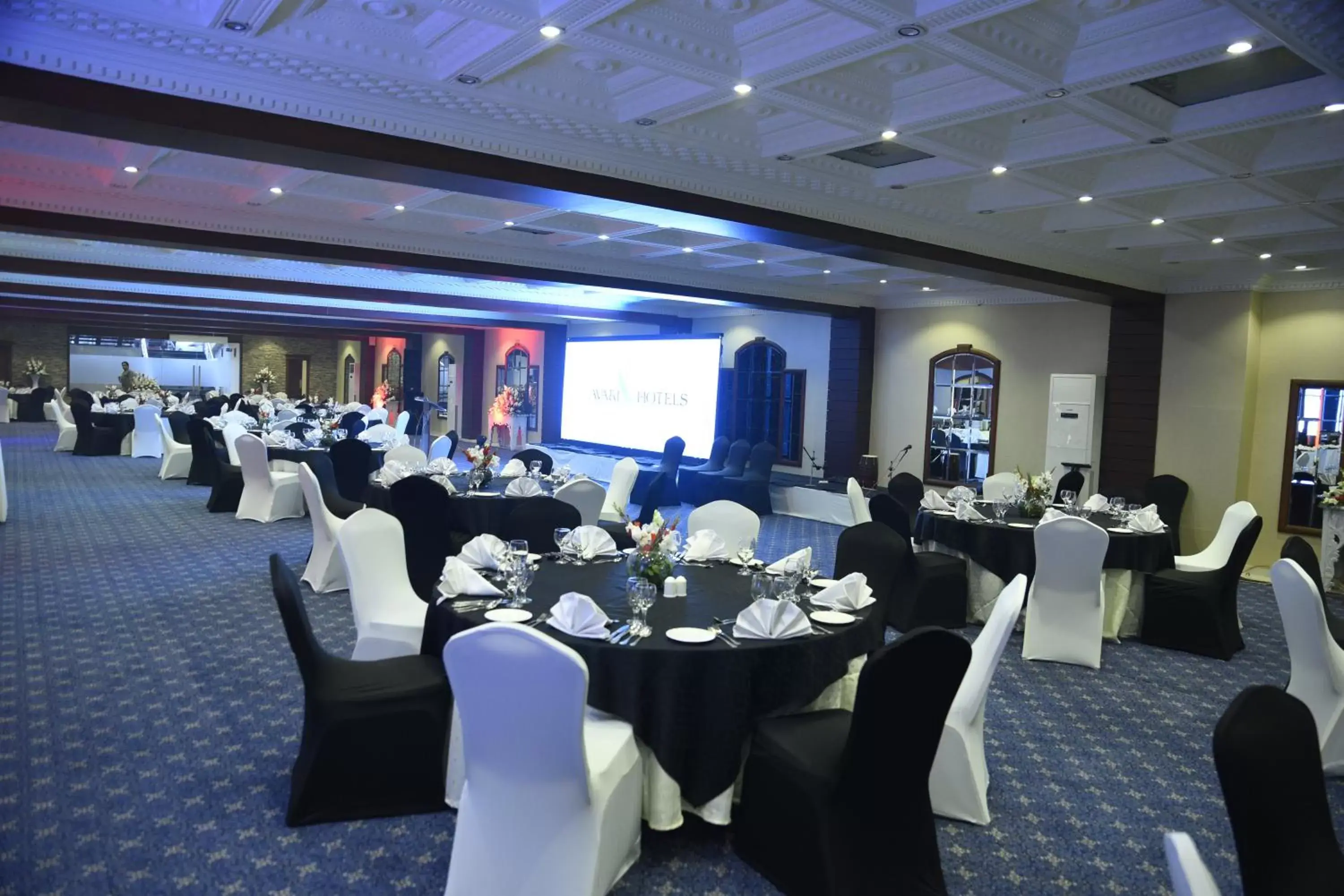 Banquet/Function facilities, Banquet Facilities in Avari Xpress Faisalabad