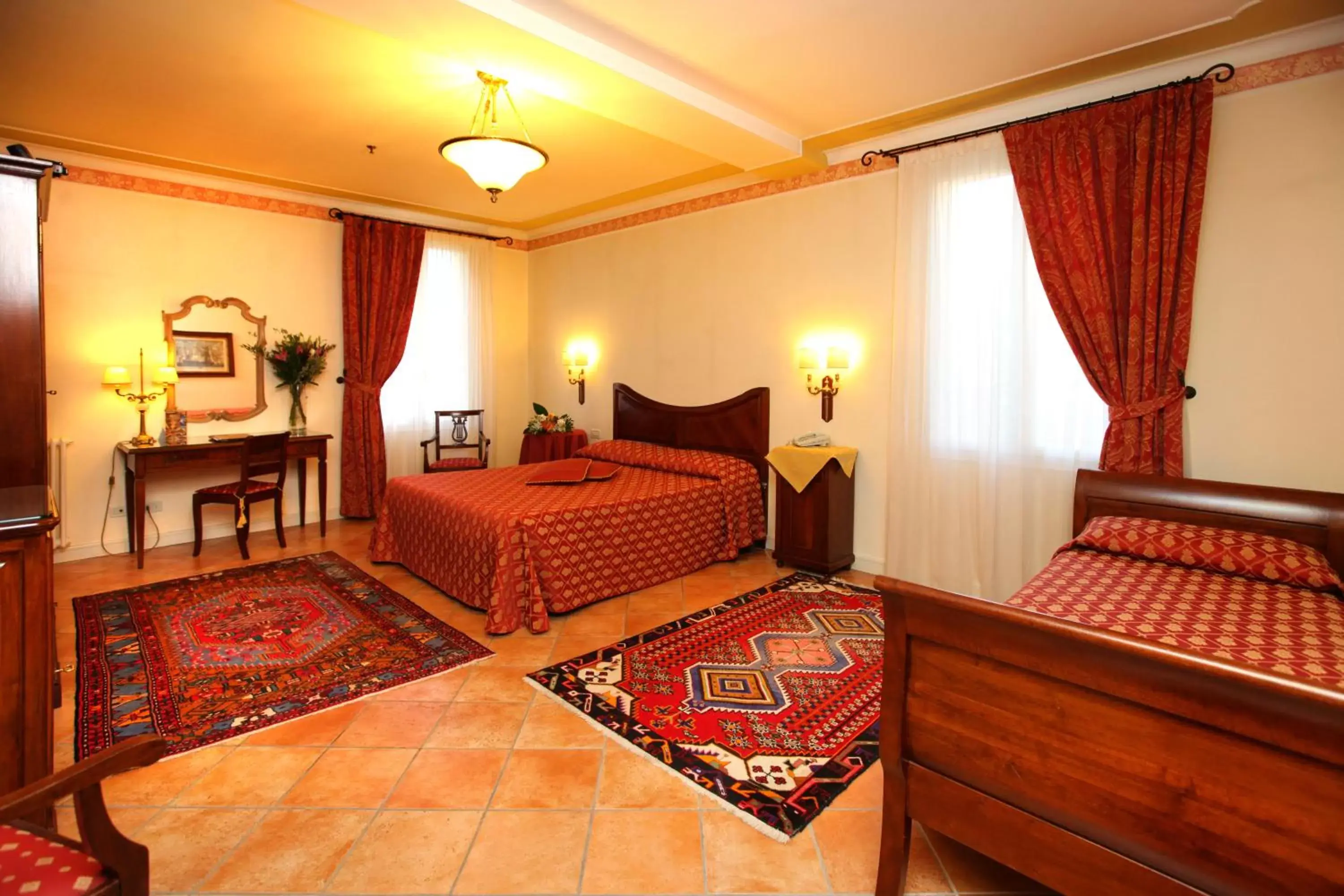 Photo of the whole room, Bed in Villa Fiorita