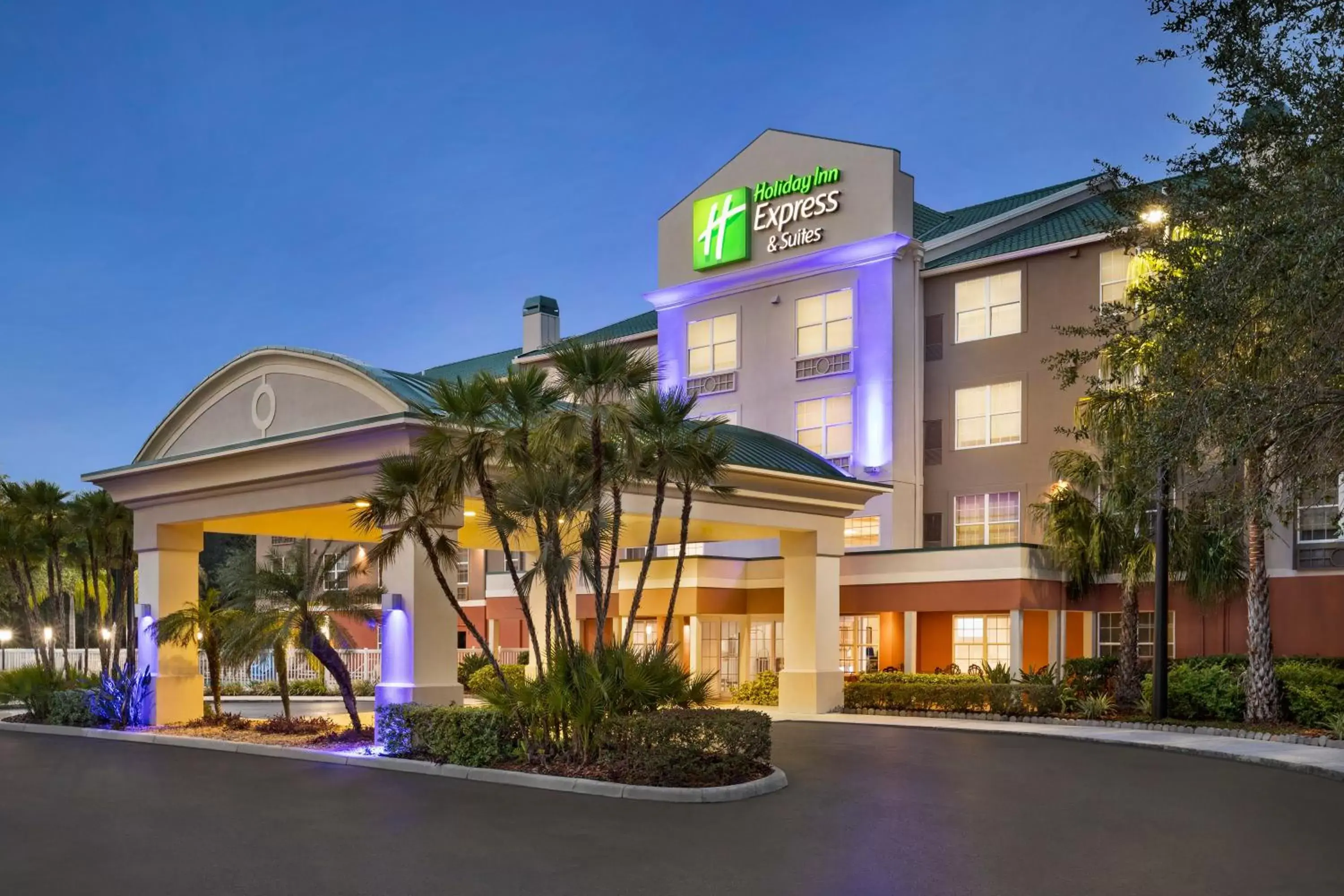Property building in Holiday Inn Express & Suites Sarasota East, an IHG Hotel