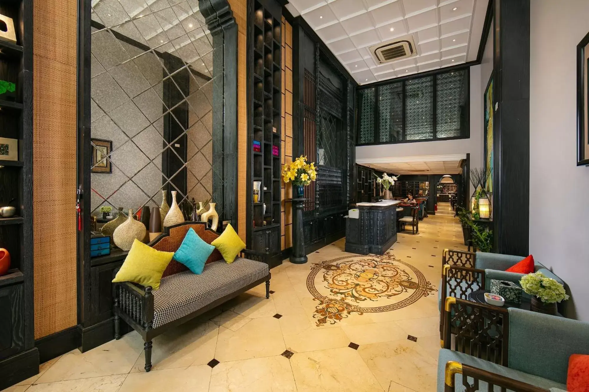 Lobby or reception in Scent Premium Hotel