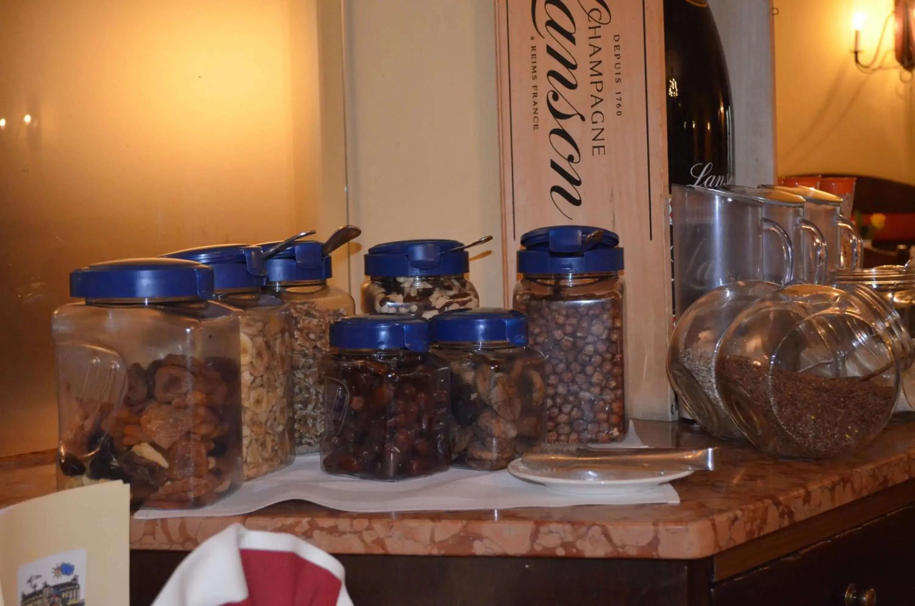 Buffet breakfast in Hotel Landhaus Milser
