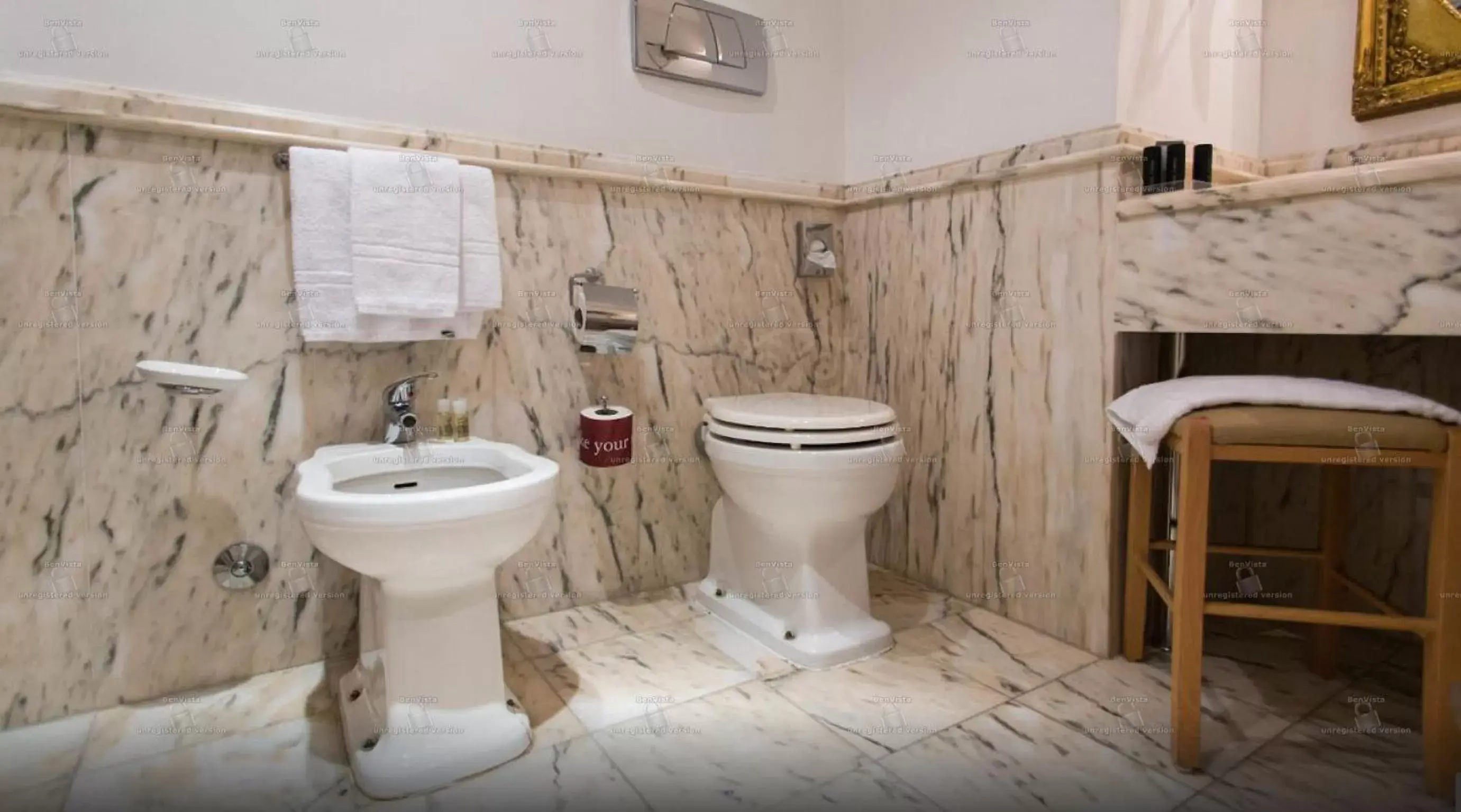 Toilet, Bathroom in Hotel Villa del Bosco
