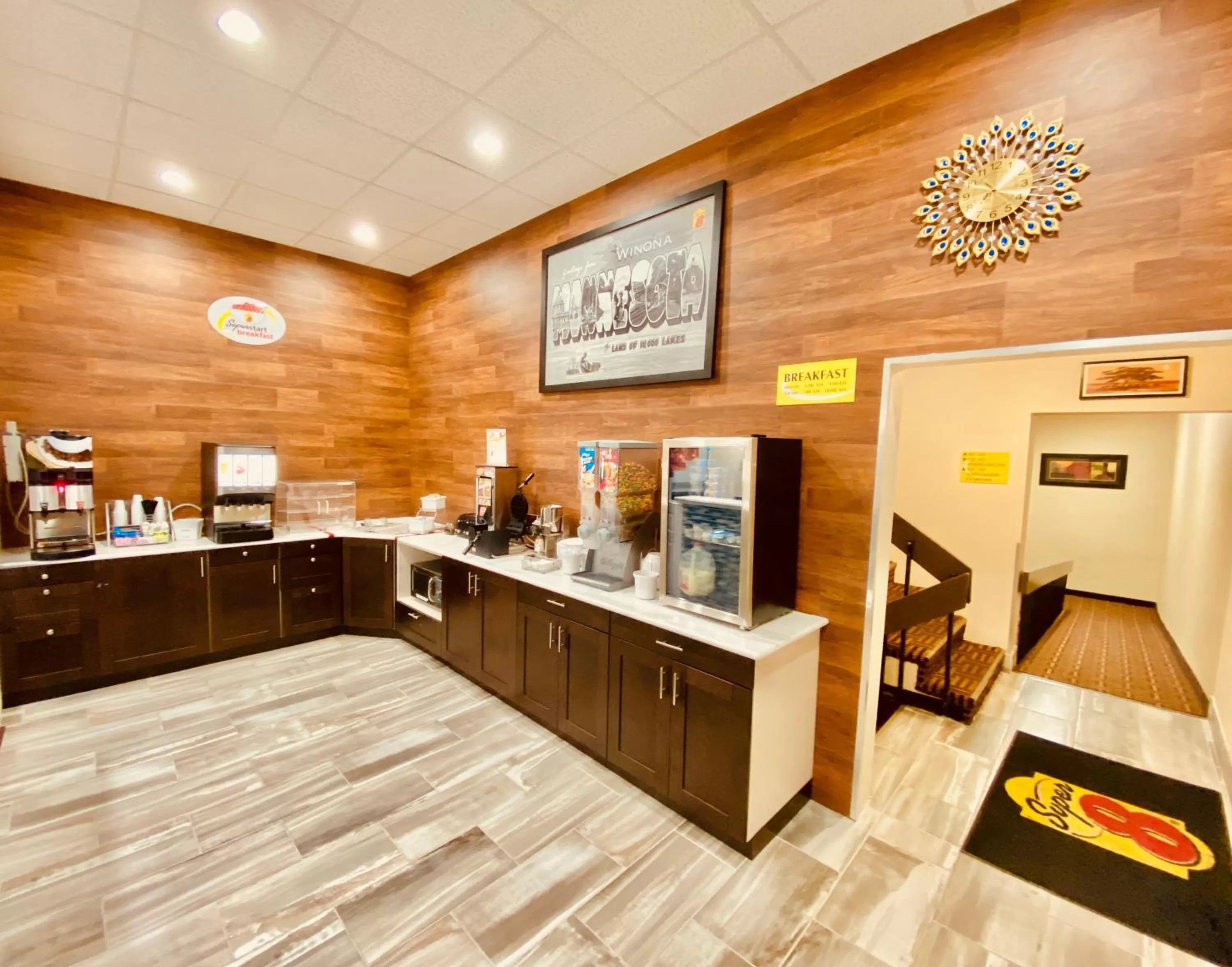 Coffee/tea facilities in Super 8 by Wyndham Winona MN
