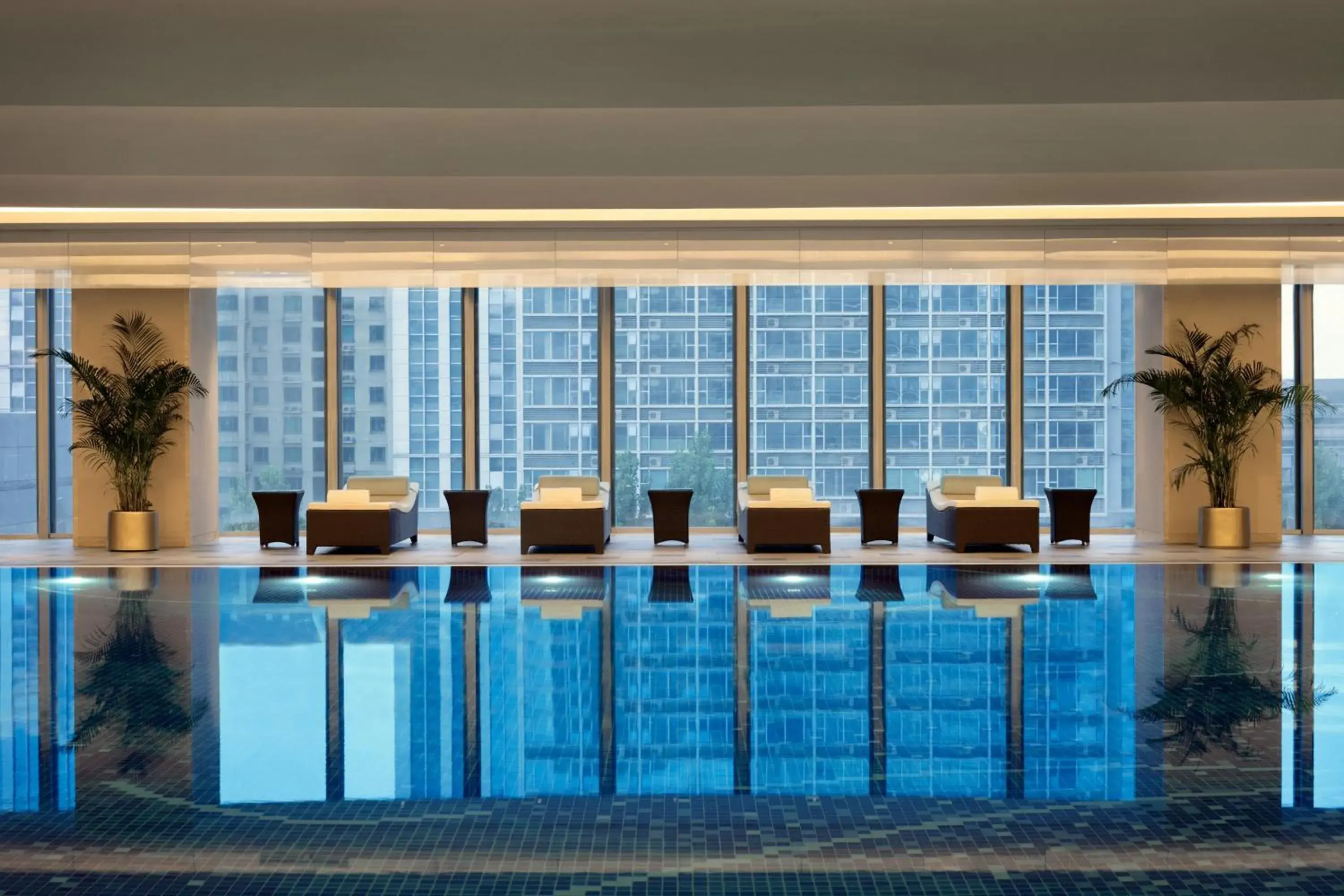Swimming pool in Shangri-La Hefei Swimming pool in Shangri-La Hefei