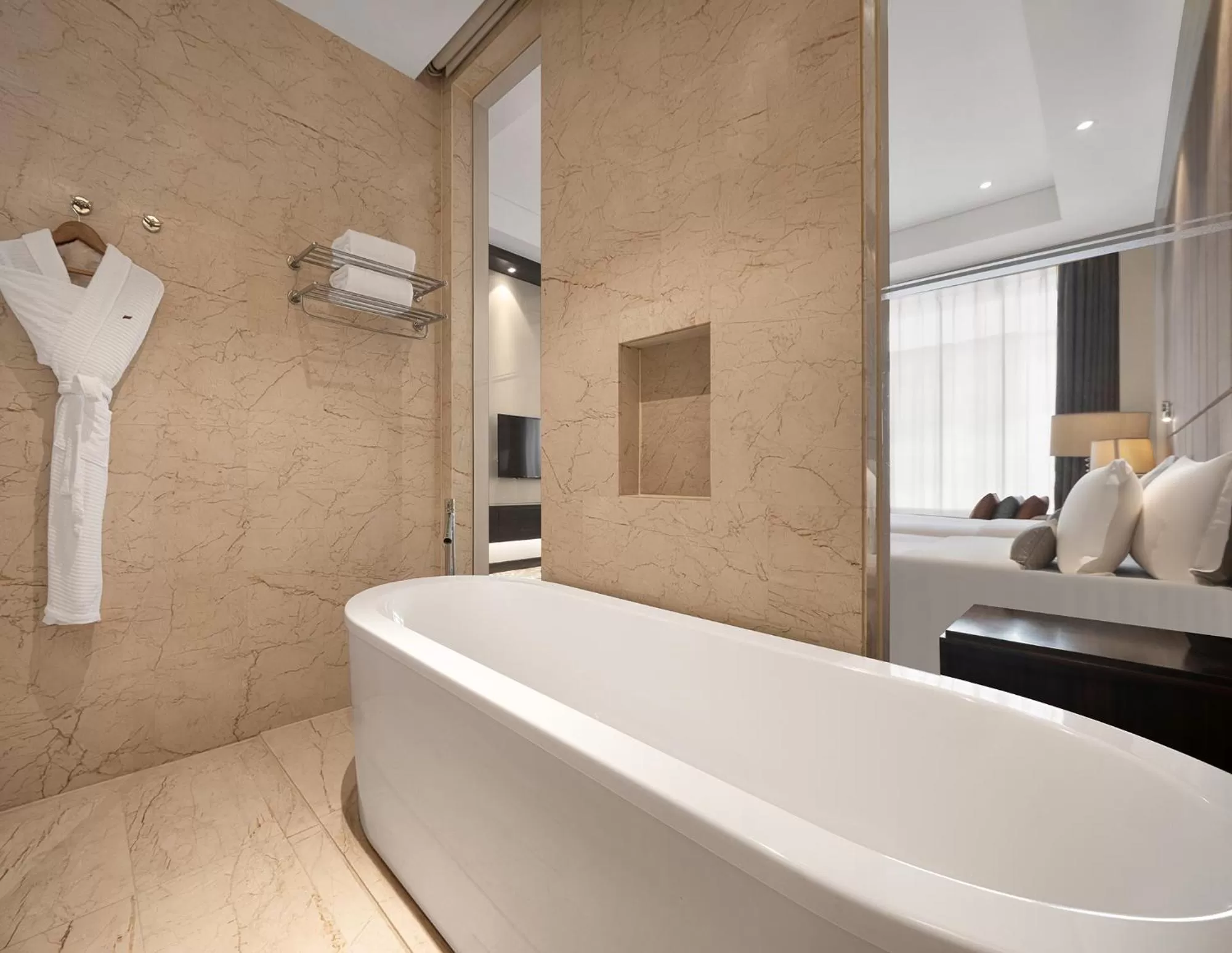 Hot Tub in Gran Melia Xi'an