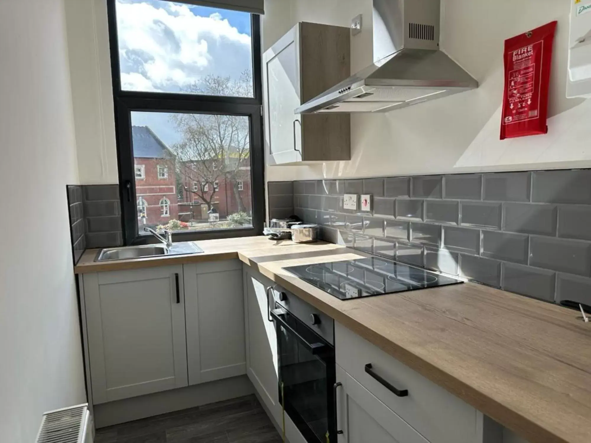 Kitchen/Kitchenette in The Fishpond - Premier Nottingham Studios