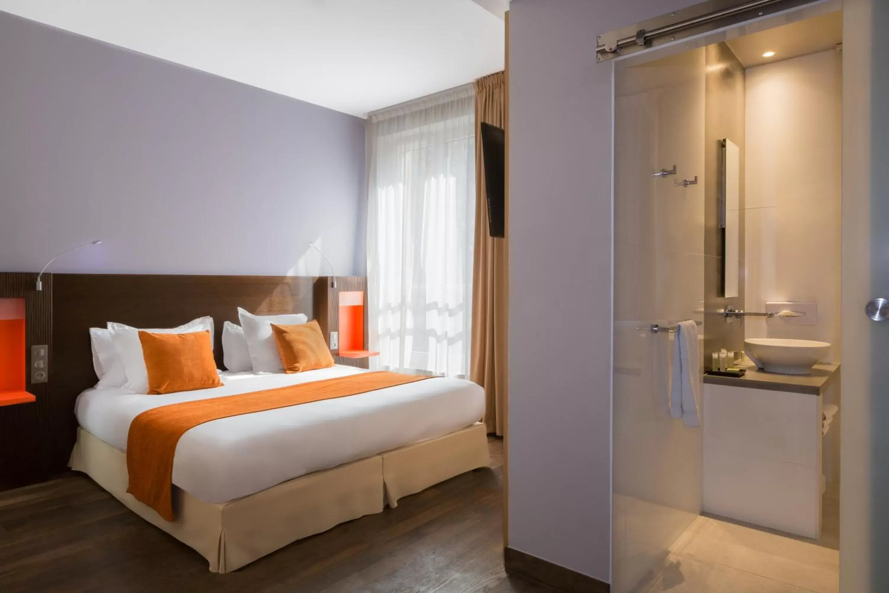 Bedroom, Bed in Best Western Seine West Hotel