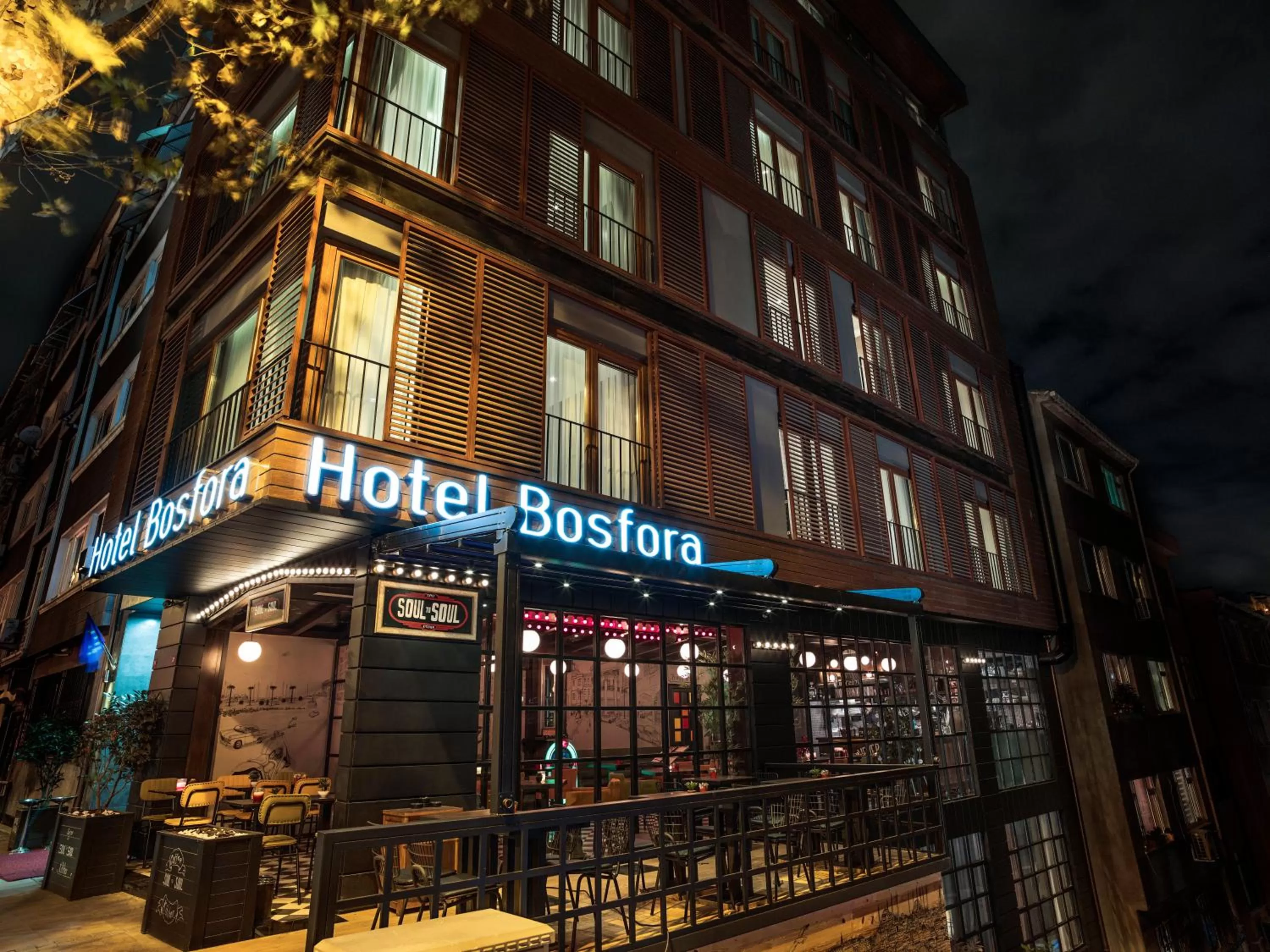 Facade/entrance in Hotel Bosfora