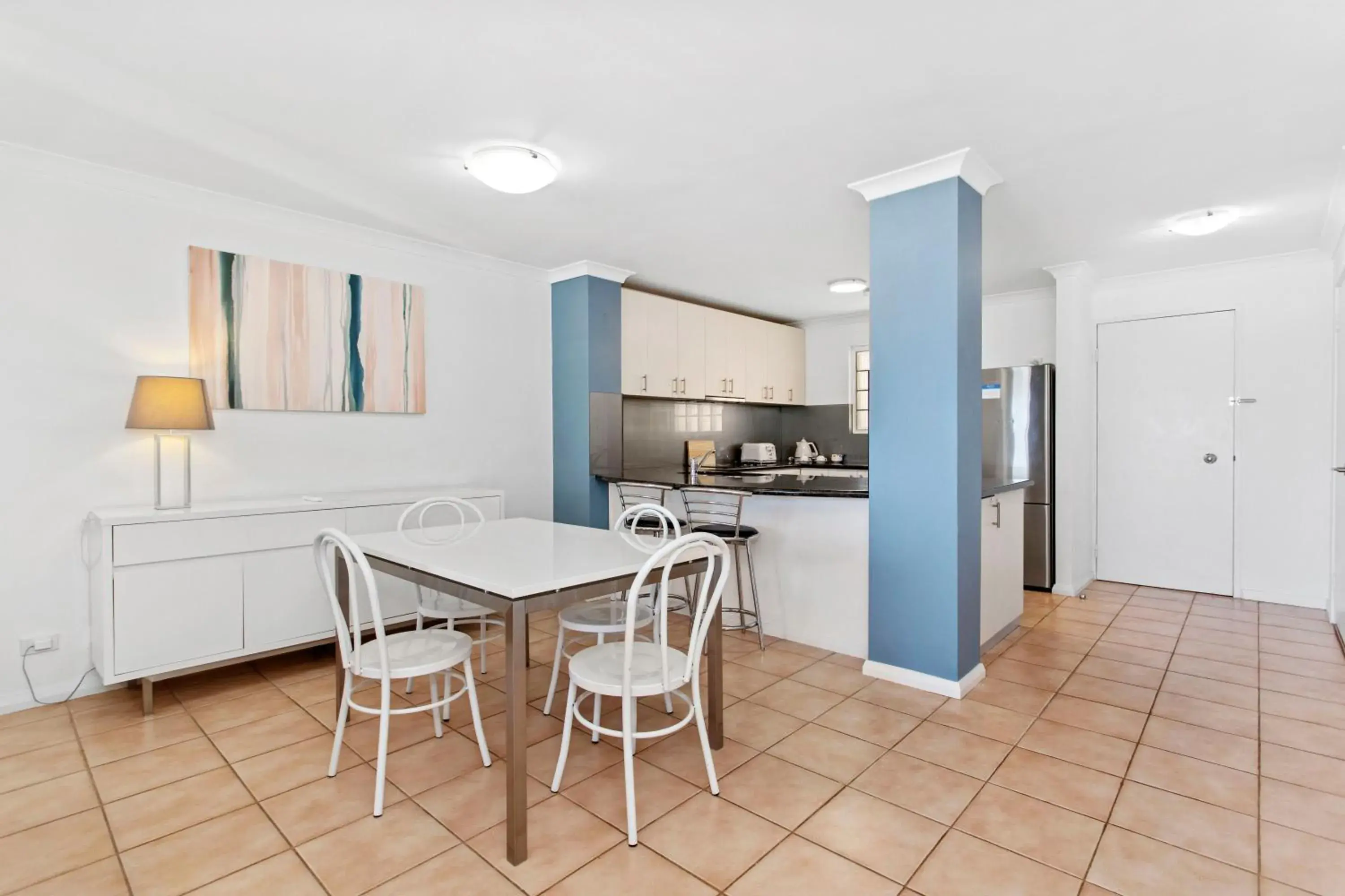 Dining Area in Nautica Residences Hillarys