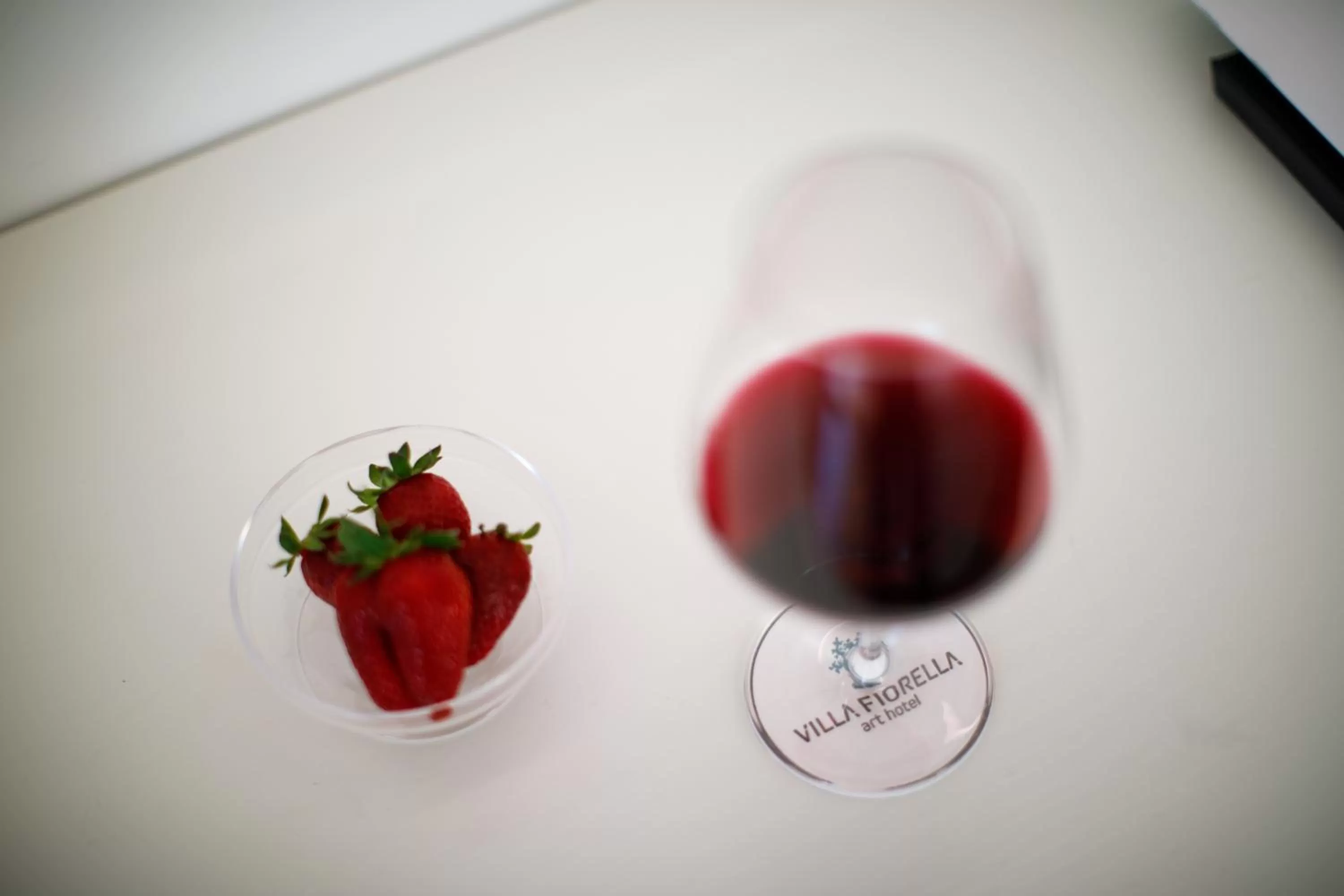 Food and drinks in Villa Fiorella Art Hotel