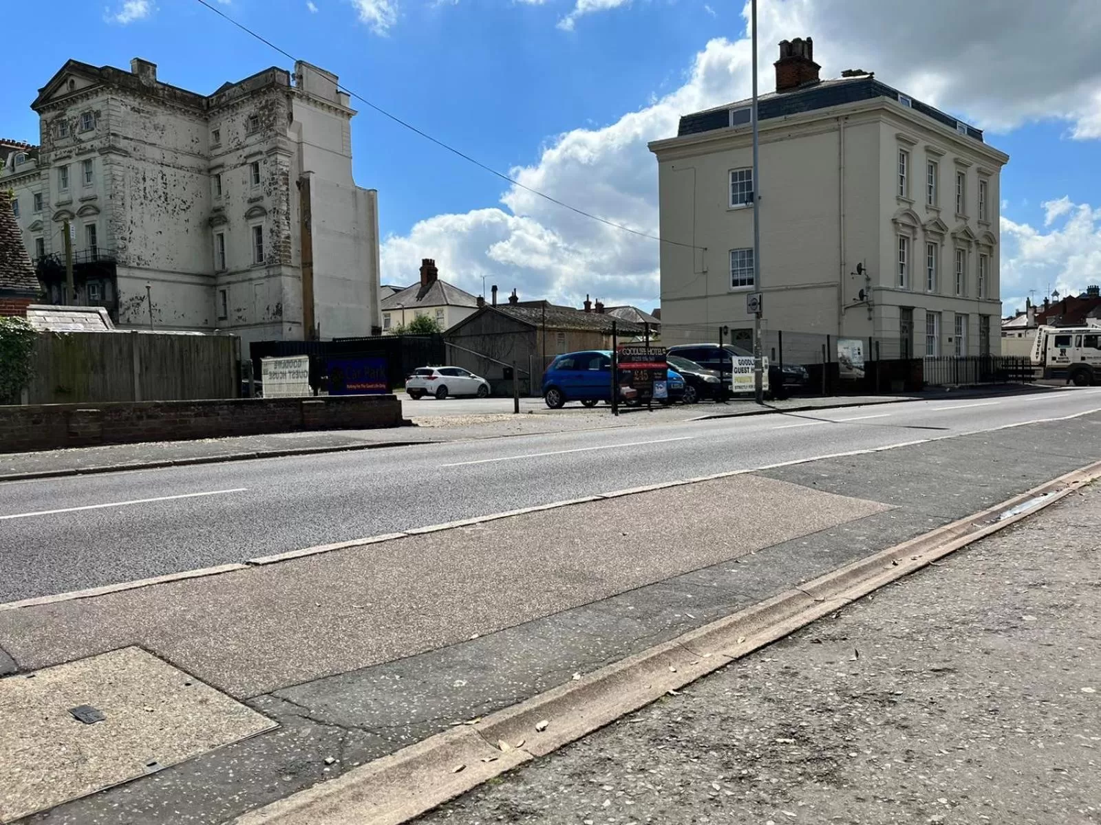 Parking, Neighborhood in The Goodlife Guesthouse