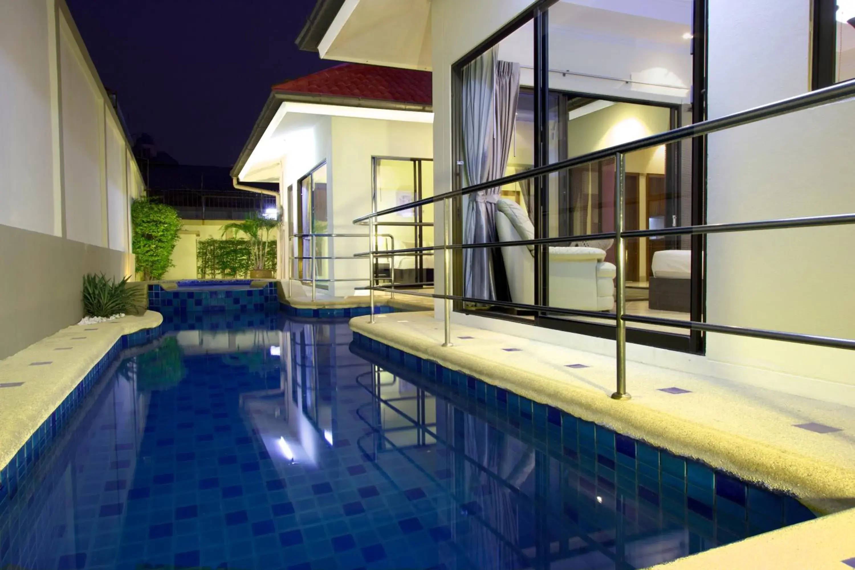 Swimming Pool in Avoca Pool Villas