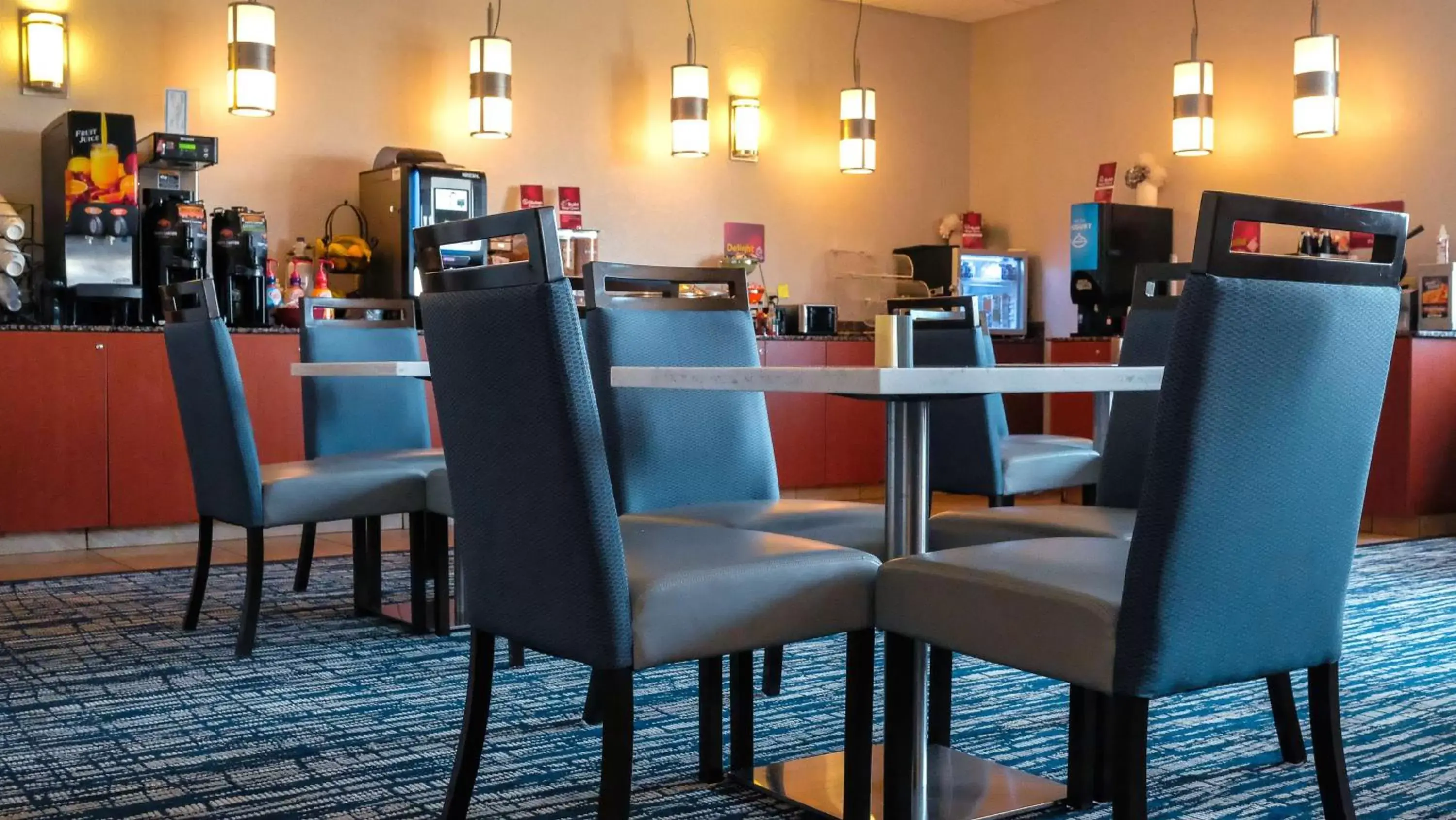 Breakfast, Restaurant/Places to Eat in Best Western Plus Mid Nebraska Inn & Suites