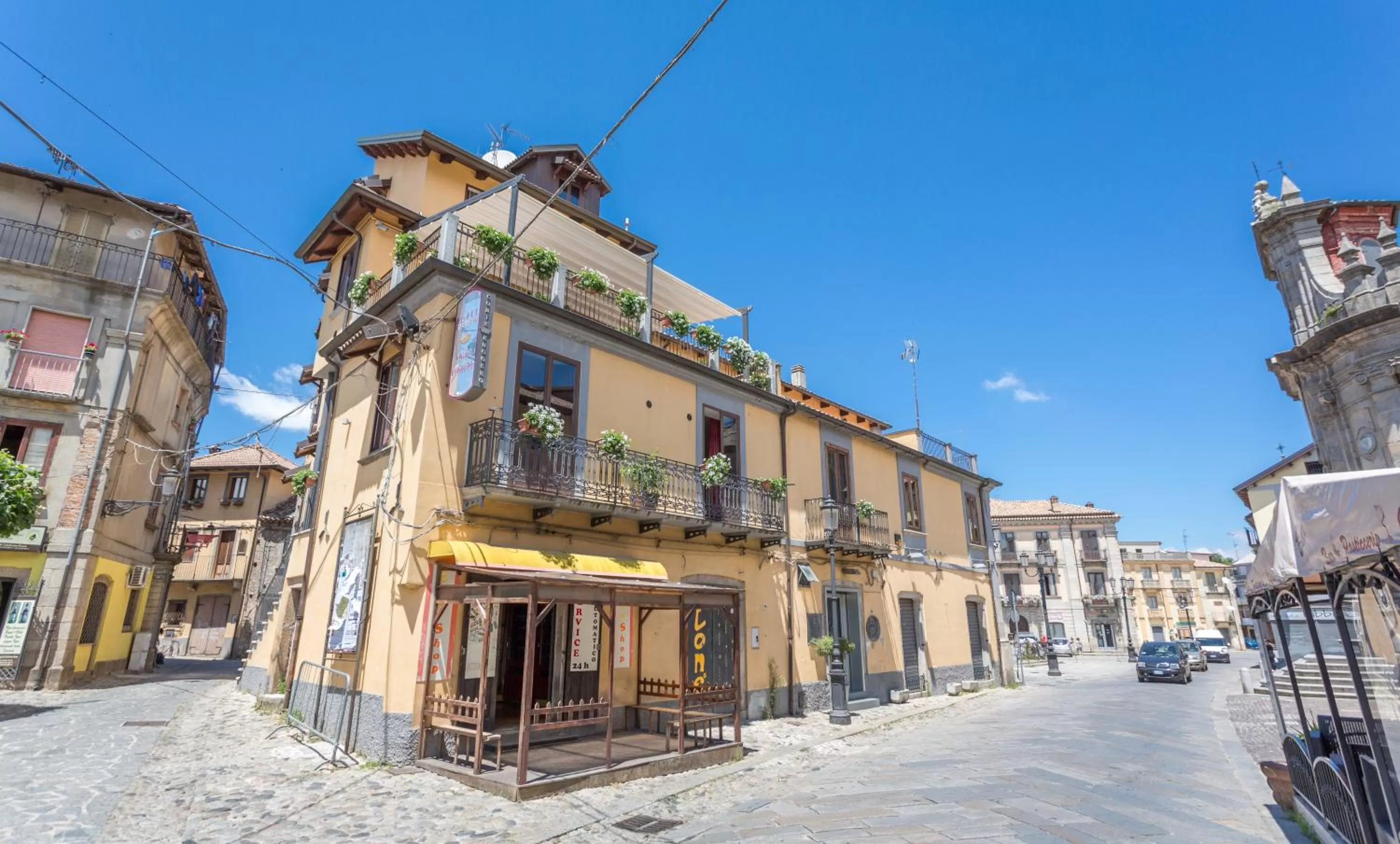 Property building in Hotel Conte Ruggero