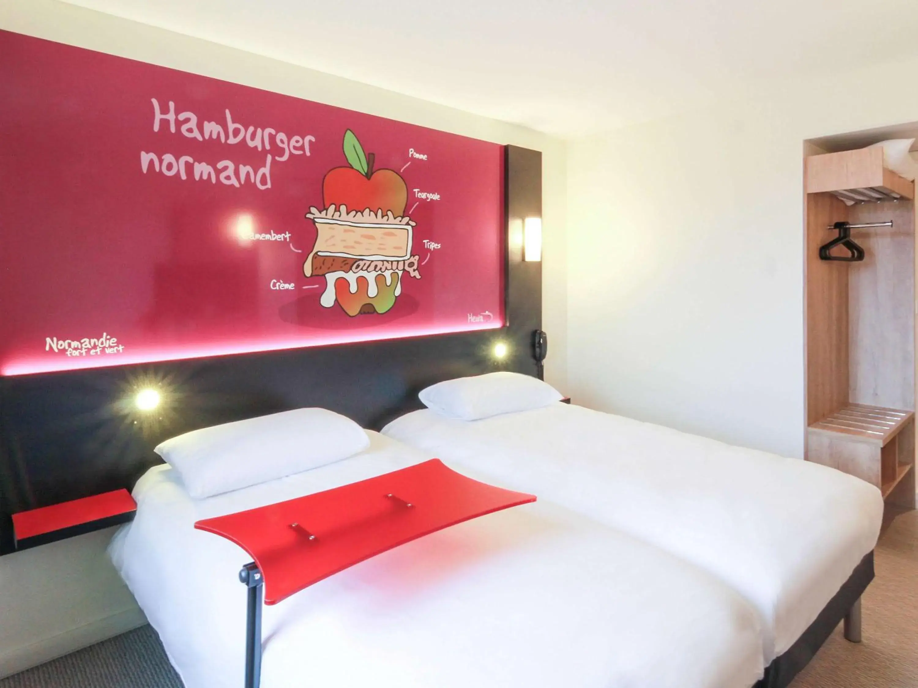 Photo of the whole room, Bed in ibis Styles Flers Photo of the whole room, Bed in ibis Styles Flers
