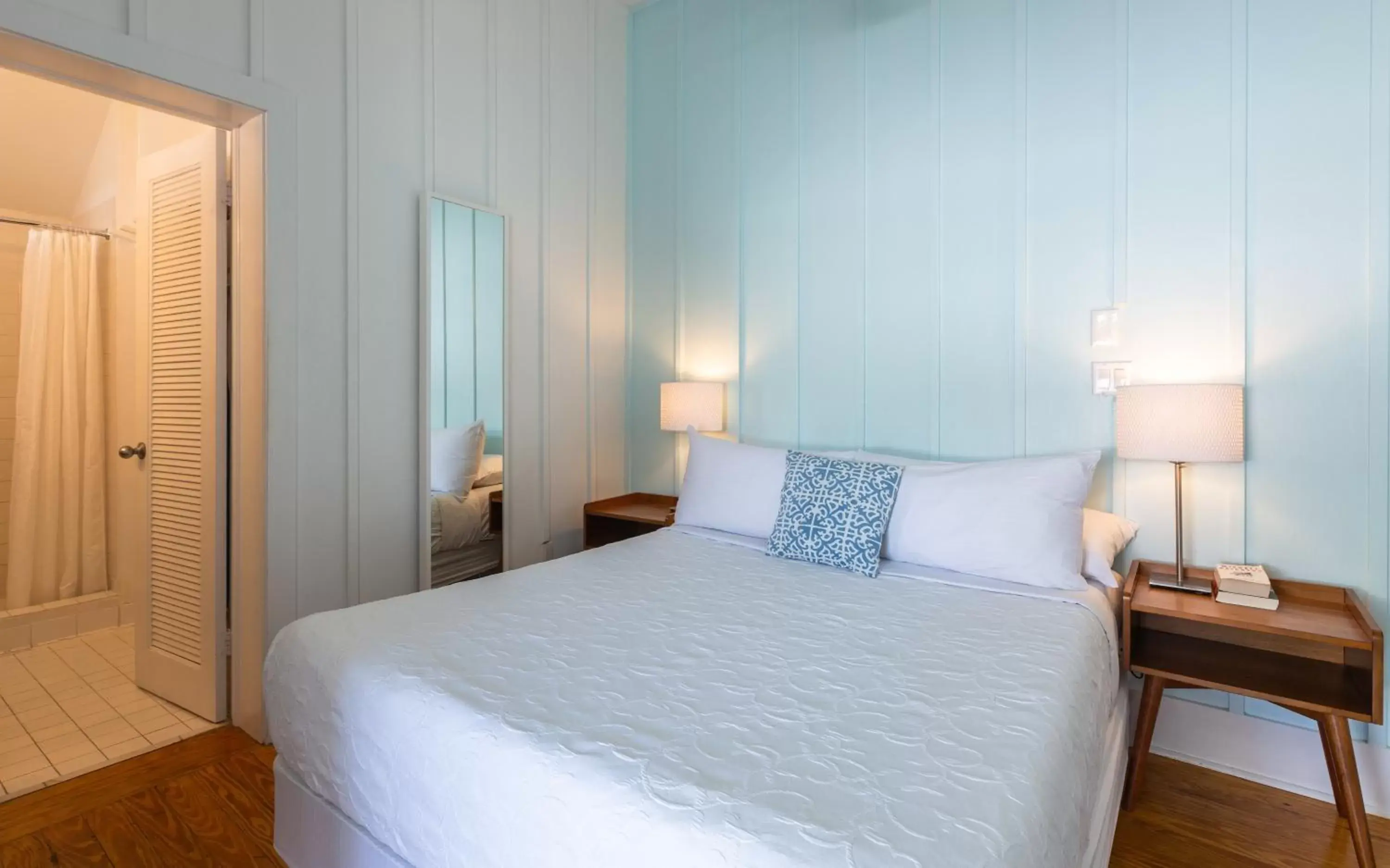 Bed in The Cabana Inn Key West - Adult Exclusive