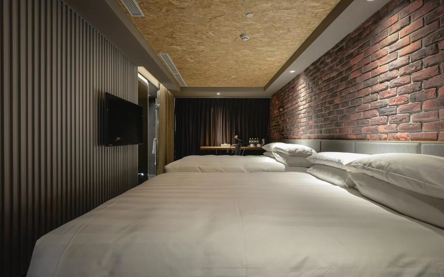 Bed in City Suites - Kaohsiung Pier2